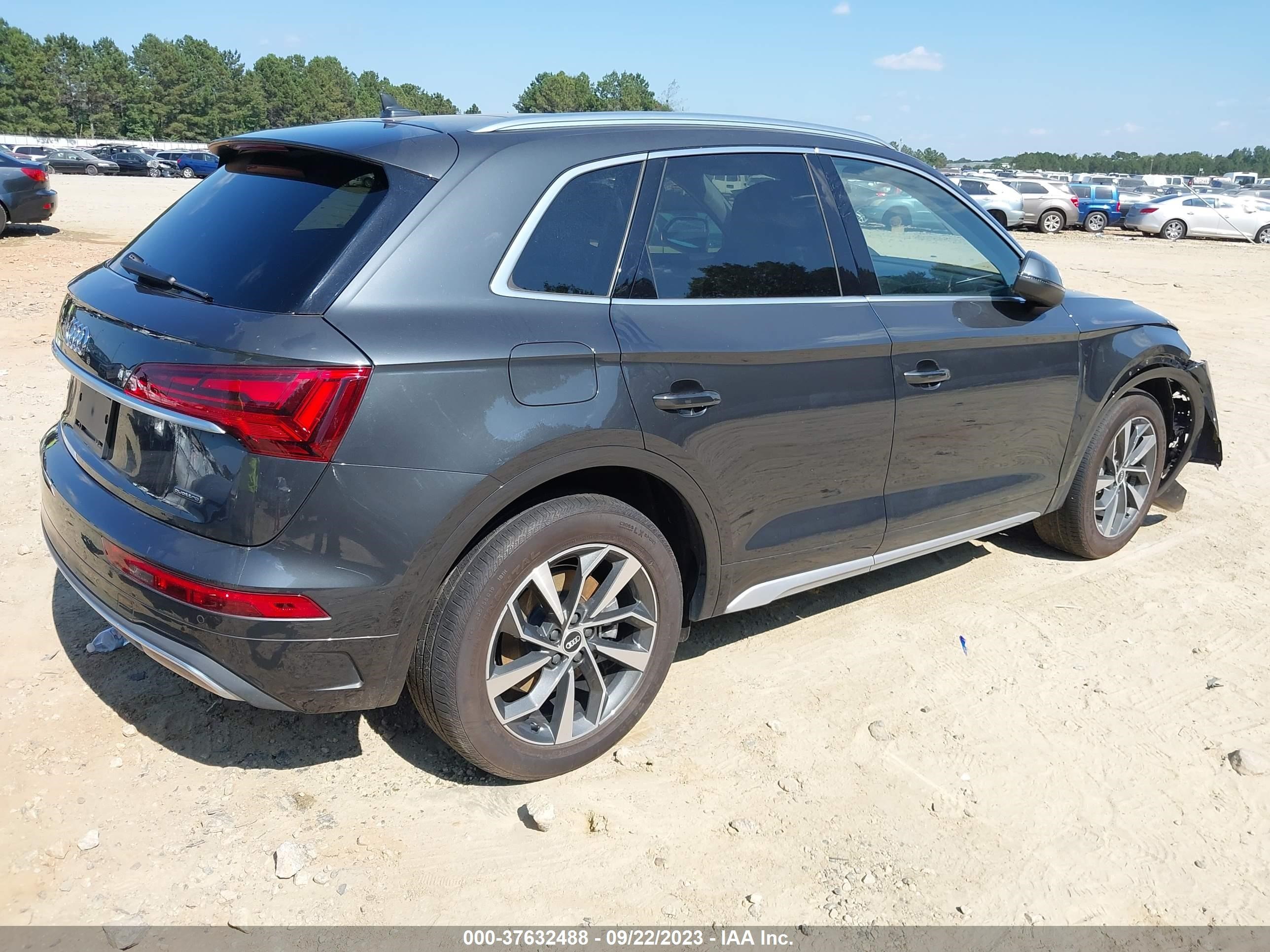 Photo 3 VIN: WA1BAAFY8M2088146 - AUDI Q5 