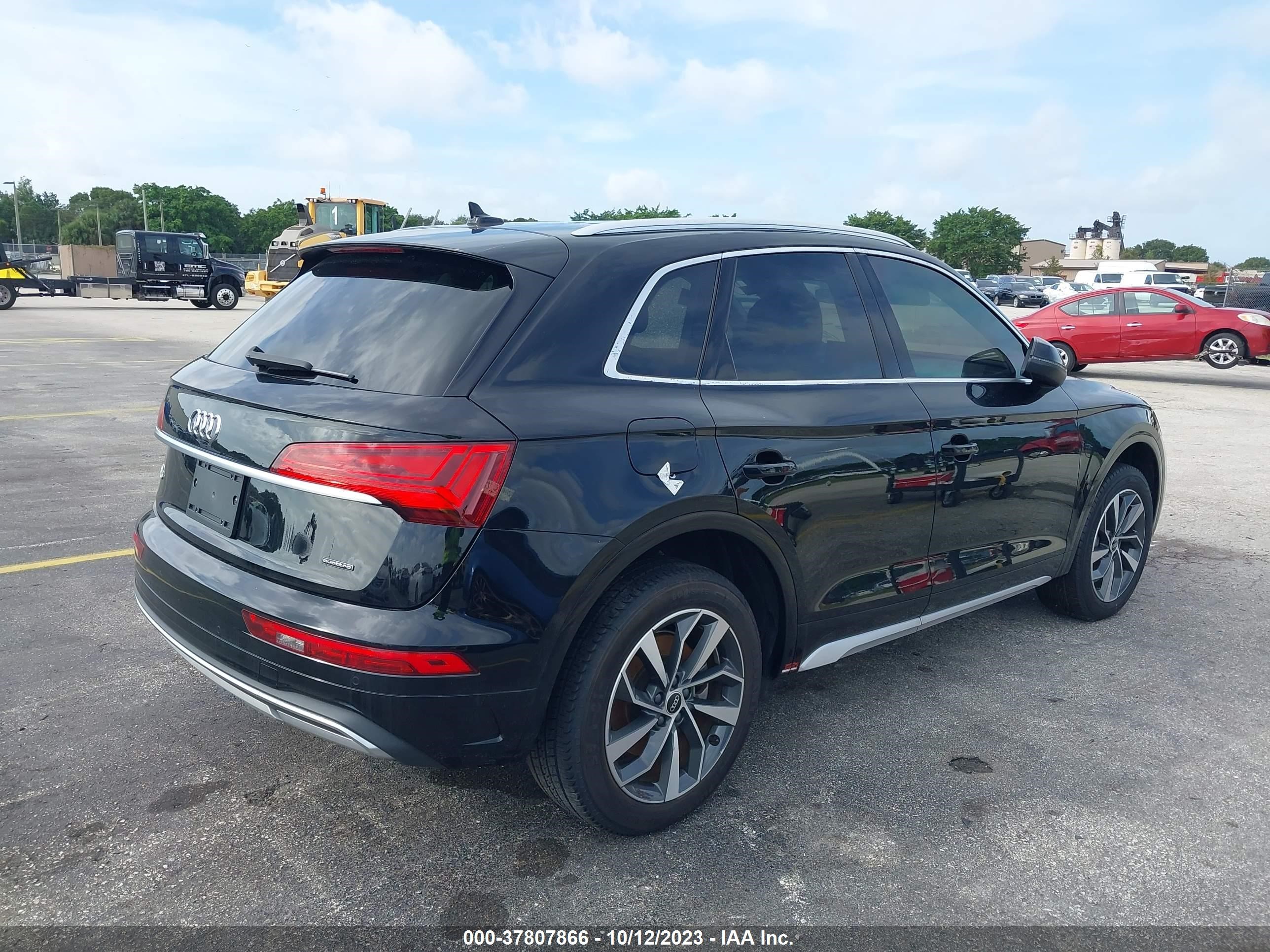 Photo 3 VIN: WA1BAAFY9M2125012 - AUDI Q5 