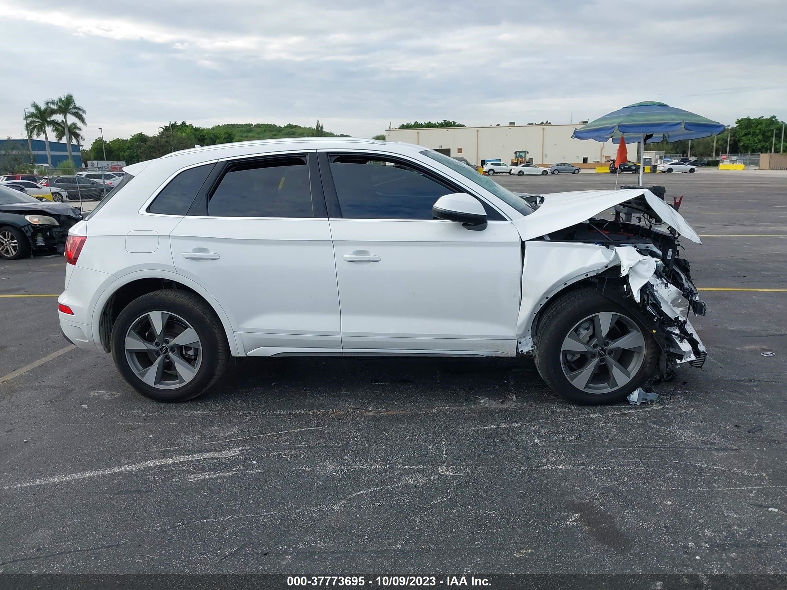 Photo 12 VIN: WA1BBAFY6P2123736 - AUDI Q5 