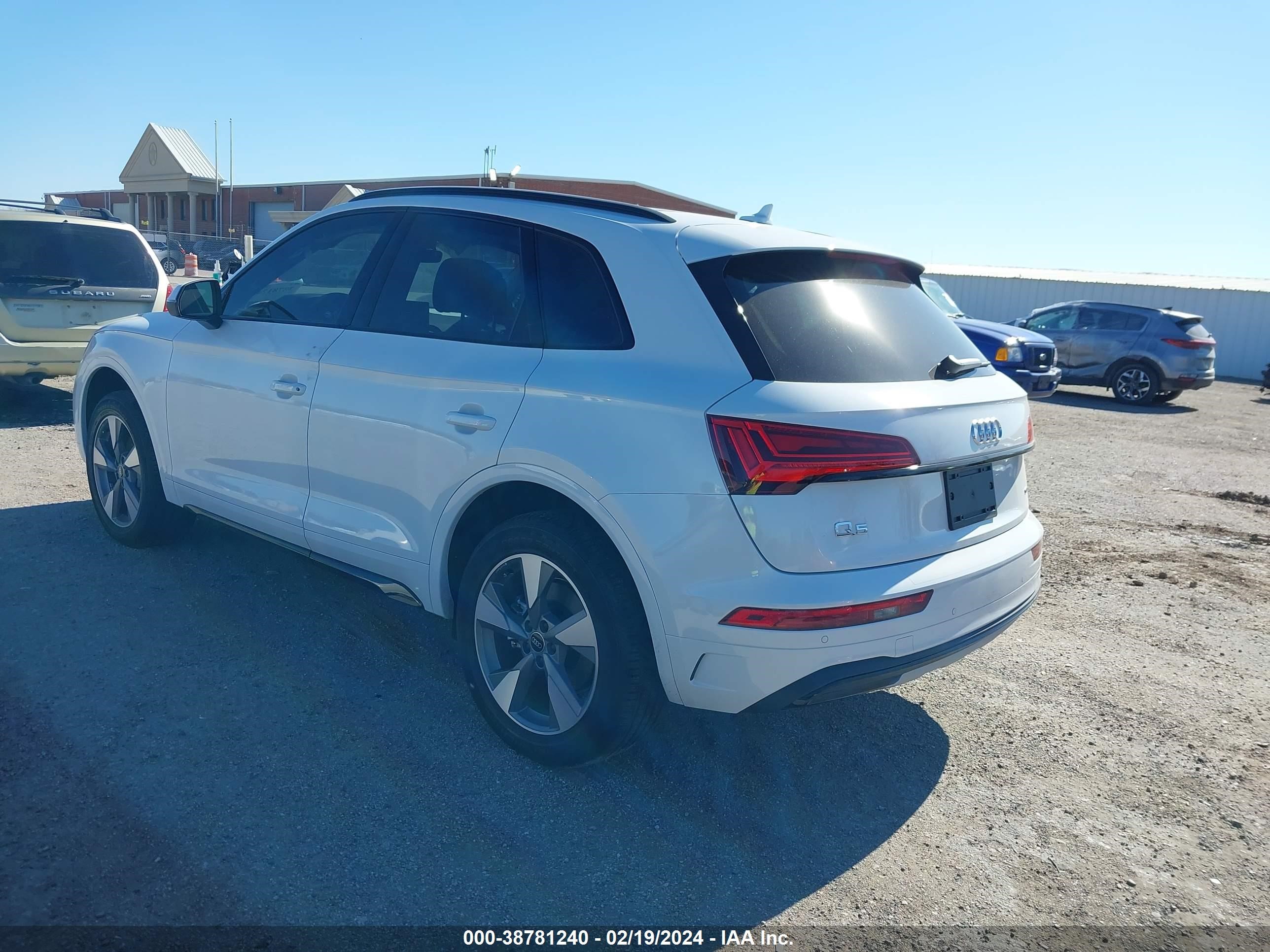 Photo 2 VIN: WA1BBAFYXR2021455 - AUDI Q5 