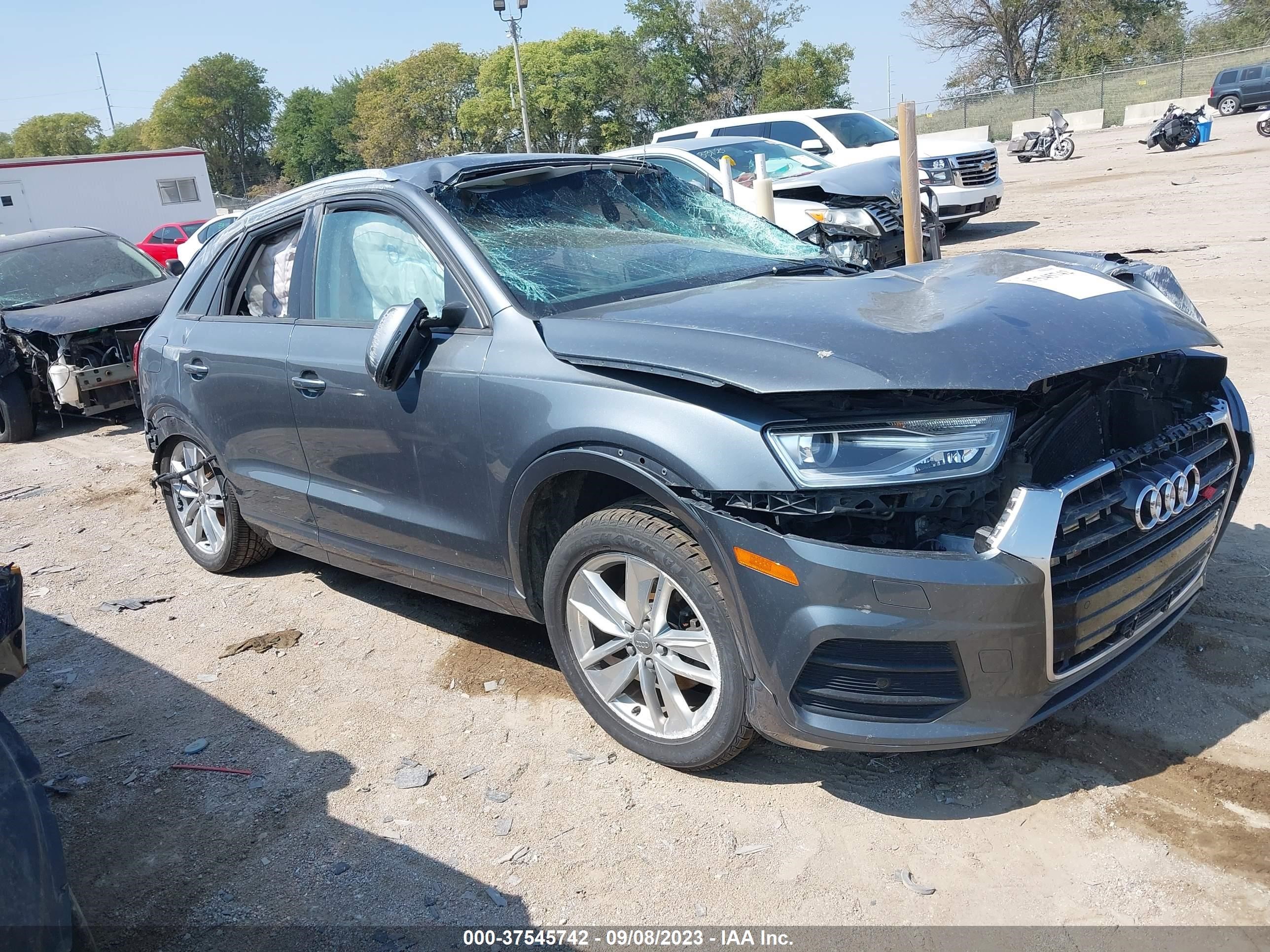 Photo 0 VIN: WA1BCCFS0HR014167 - AUDI Q3 