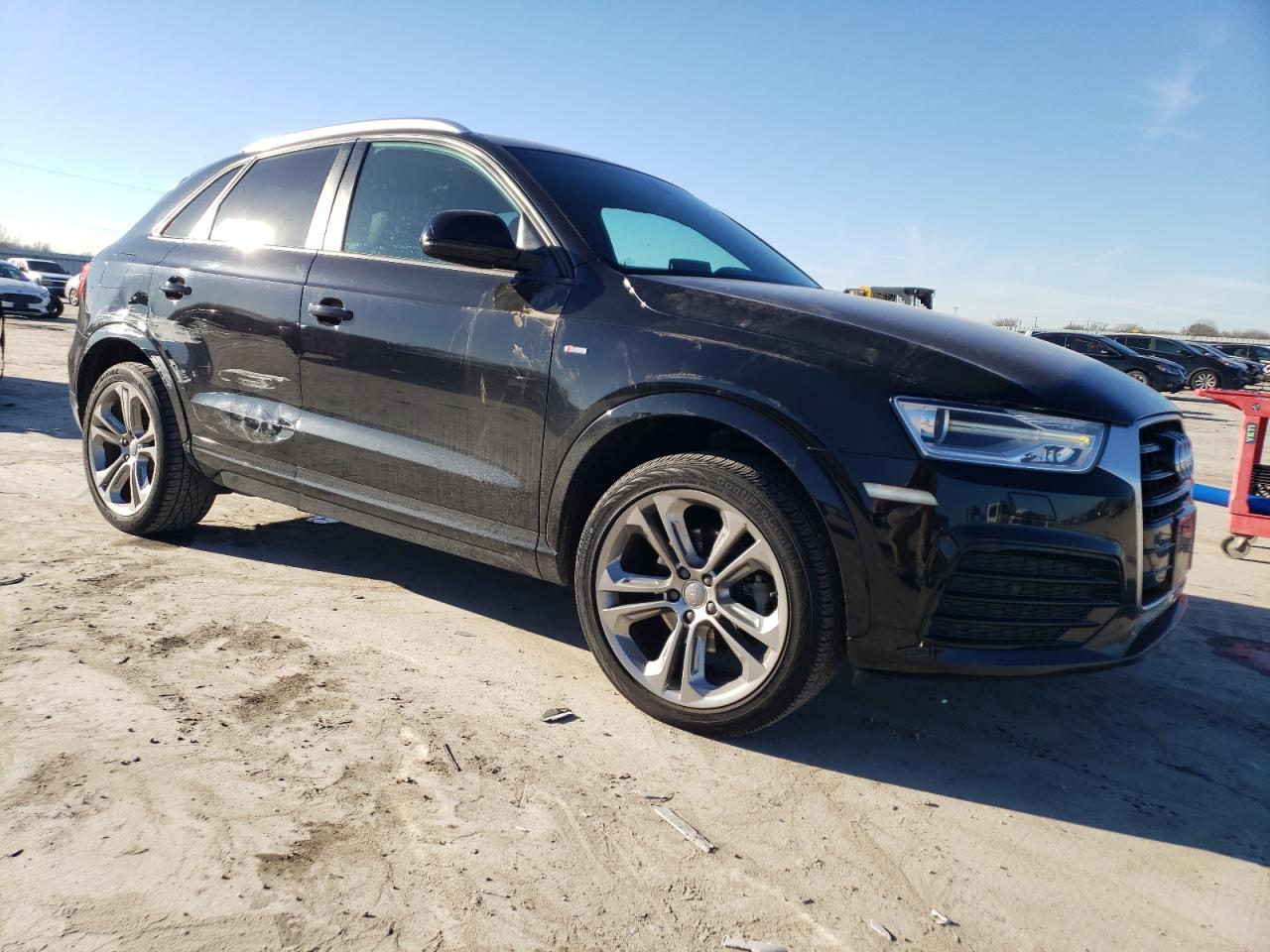 Photo 3 VIN: WA1BCCFS1JR003779 - AUDI Q3 