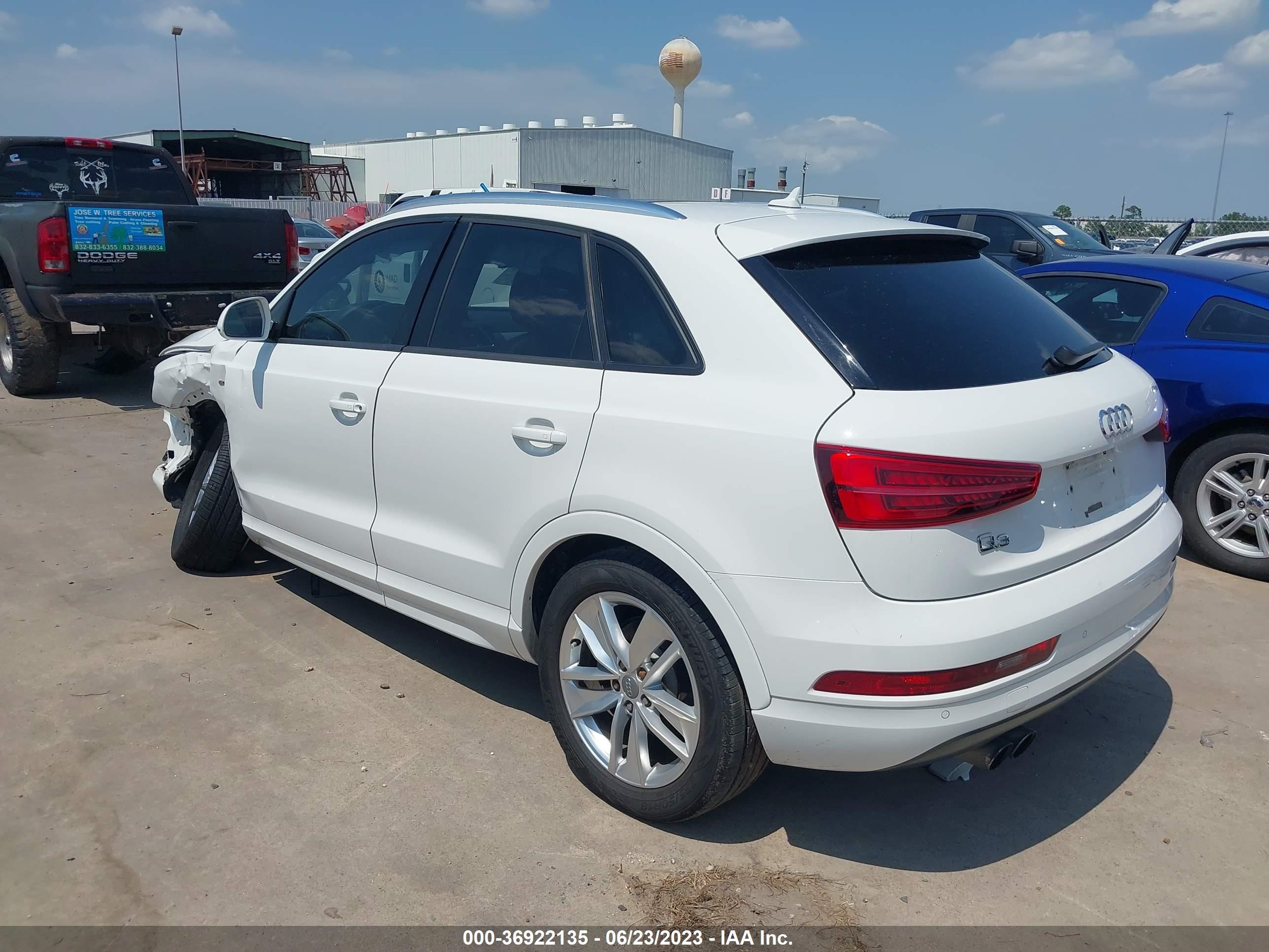 Photo 2 VIN: WA1BCCFS1JR017519 - AUDI Q3 