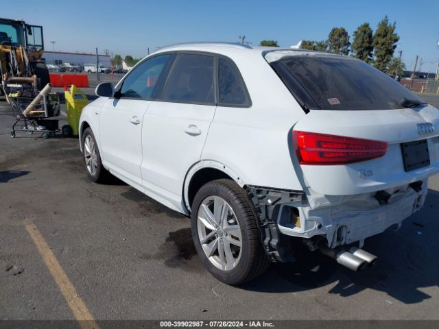 Photo 2 VIN: WA1BCCFS1JR021800 - AUDI Q3 