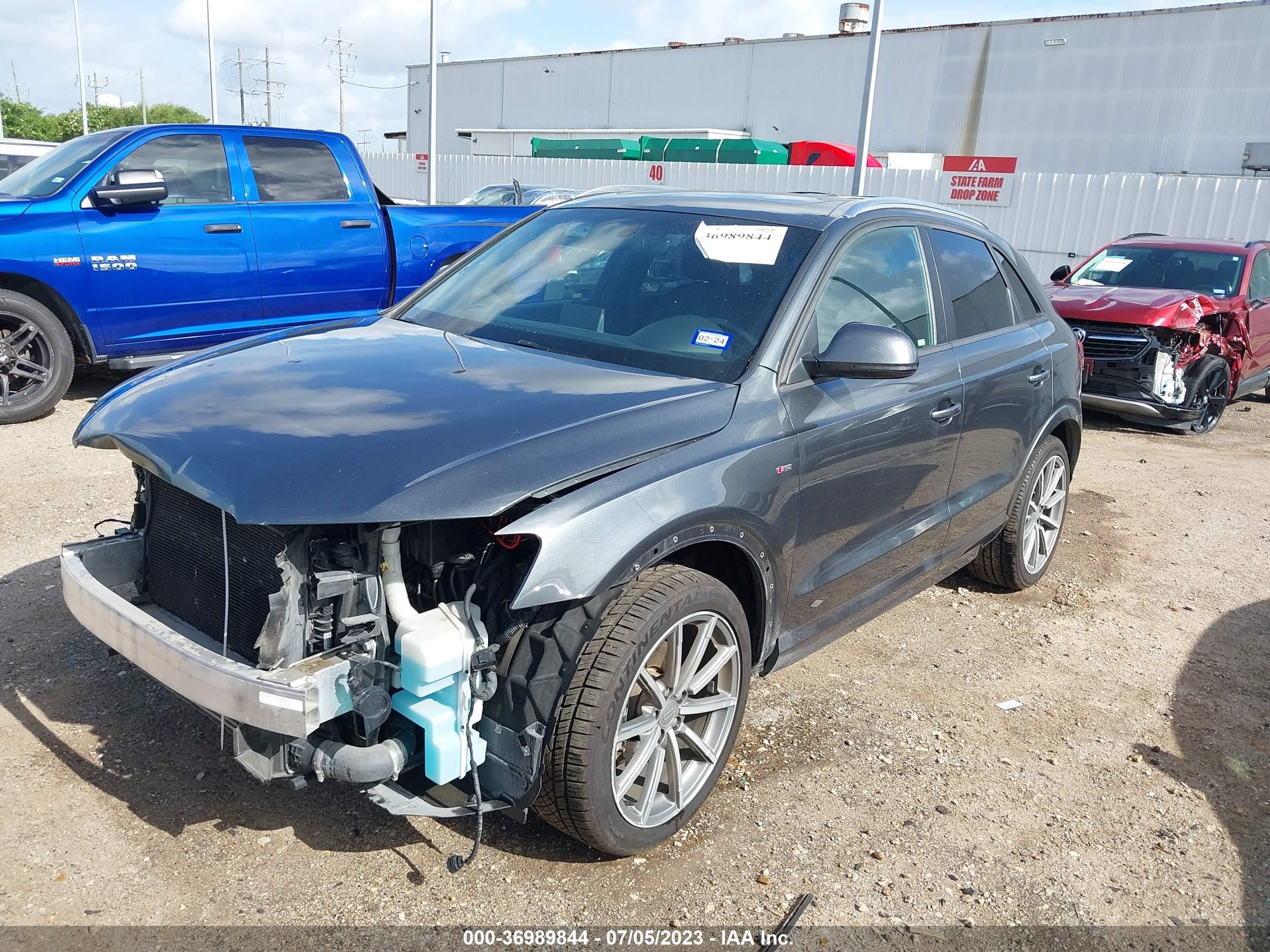 Photo 1 VIN: WA1BCCFS2JR028559 - AUDI Q3 