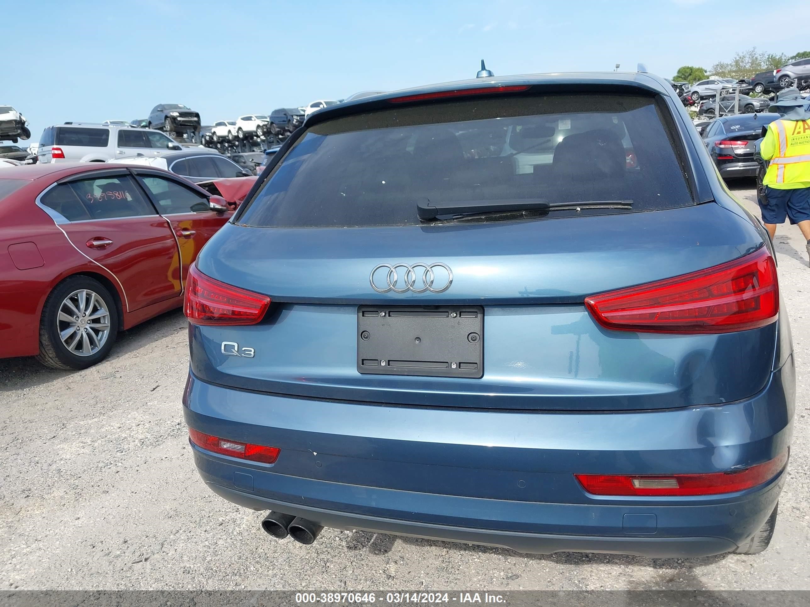 Photo 15 VIN: WA1BCCFS5JR011058 - AUDI Q3 