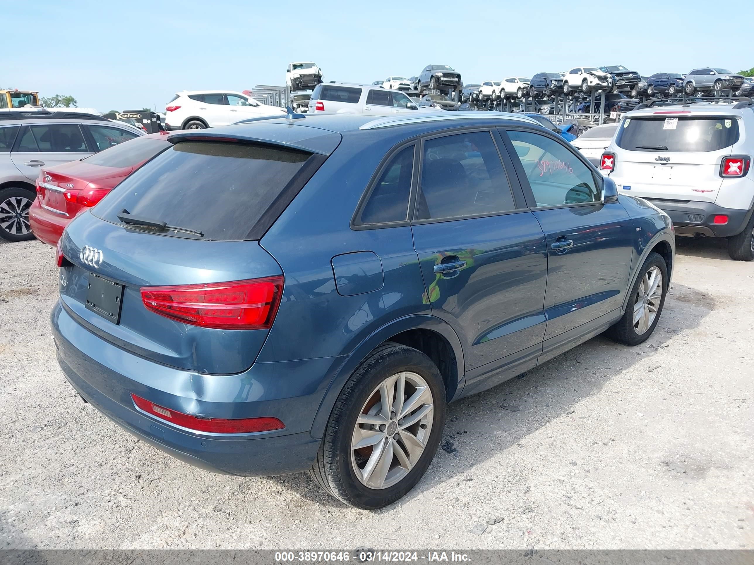 Photo 3 VIN: WA1BCCFS5JR011058 - AUDI Q3 