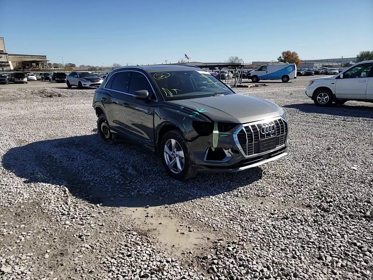 Photo 10 VIN: WA1BECF30L1017869 - AUDI Q3 