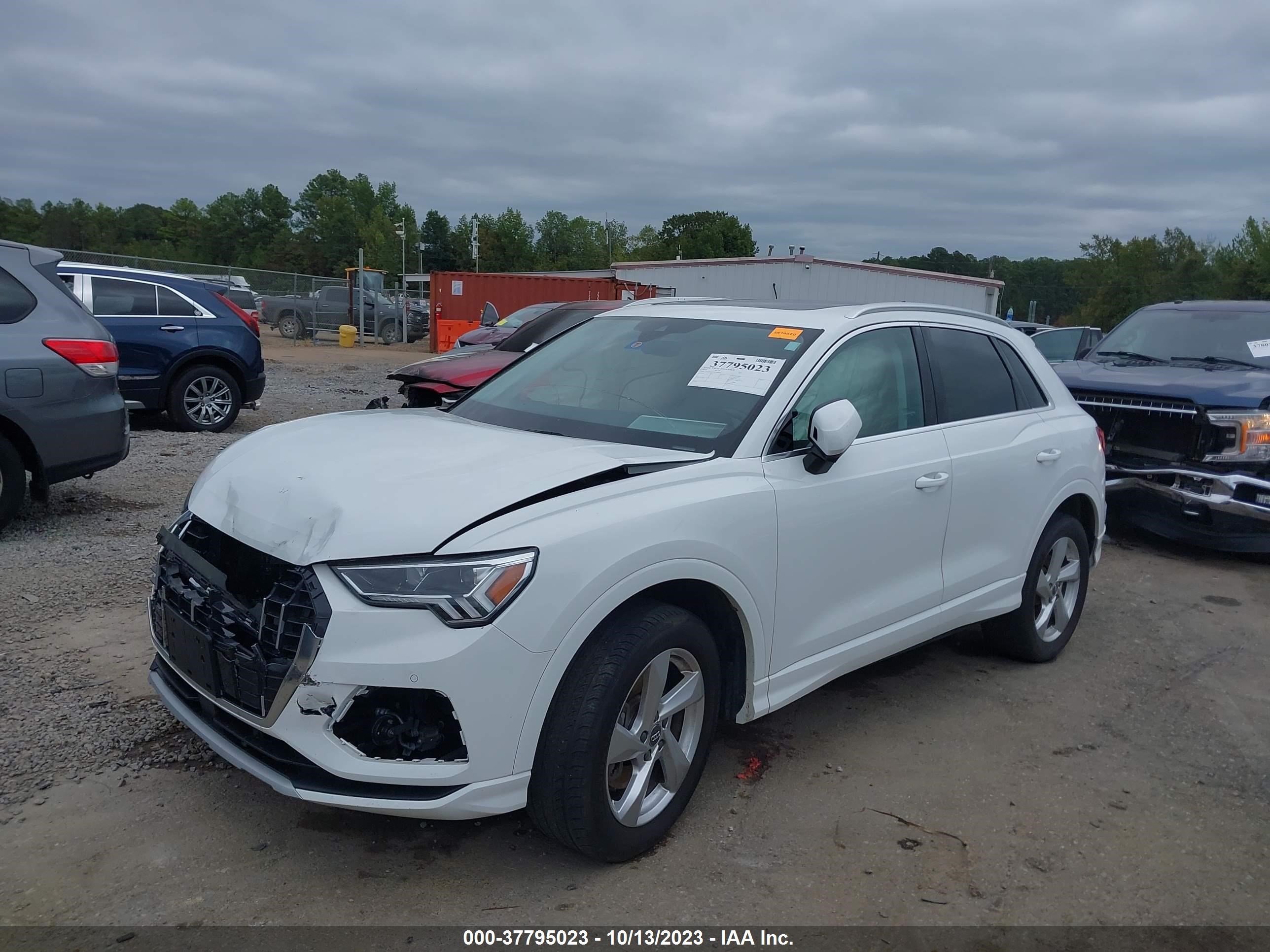 Photo 1 VIN: WA1BECF38L1009454 - AUDI Q3 