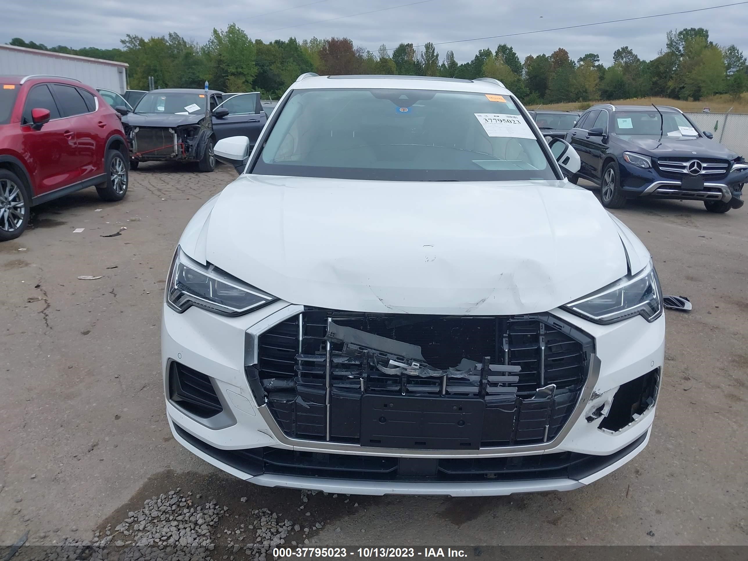 Photo 12 VIN: WA1BECF38L1009454 - AUDI Q3 