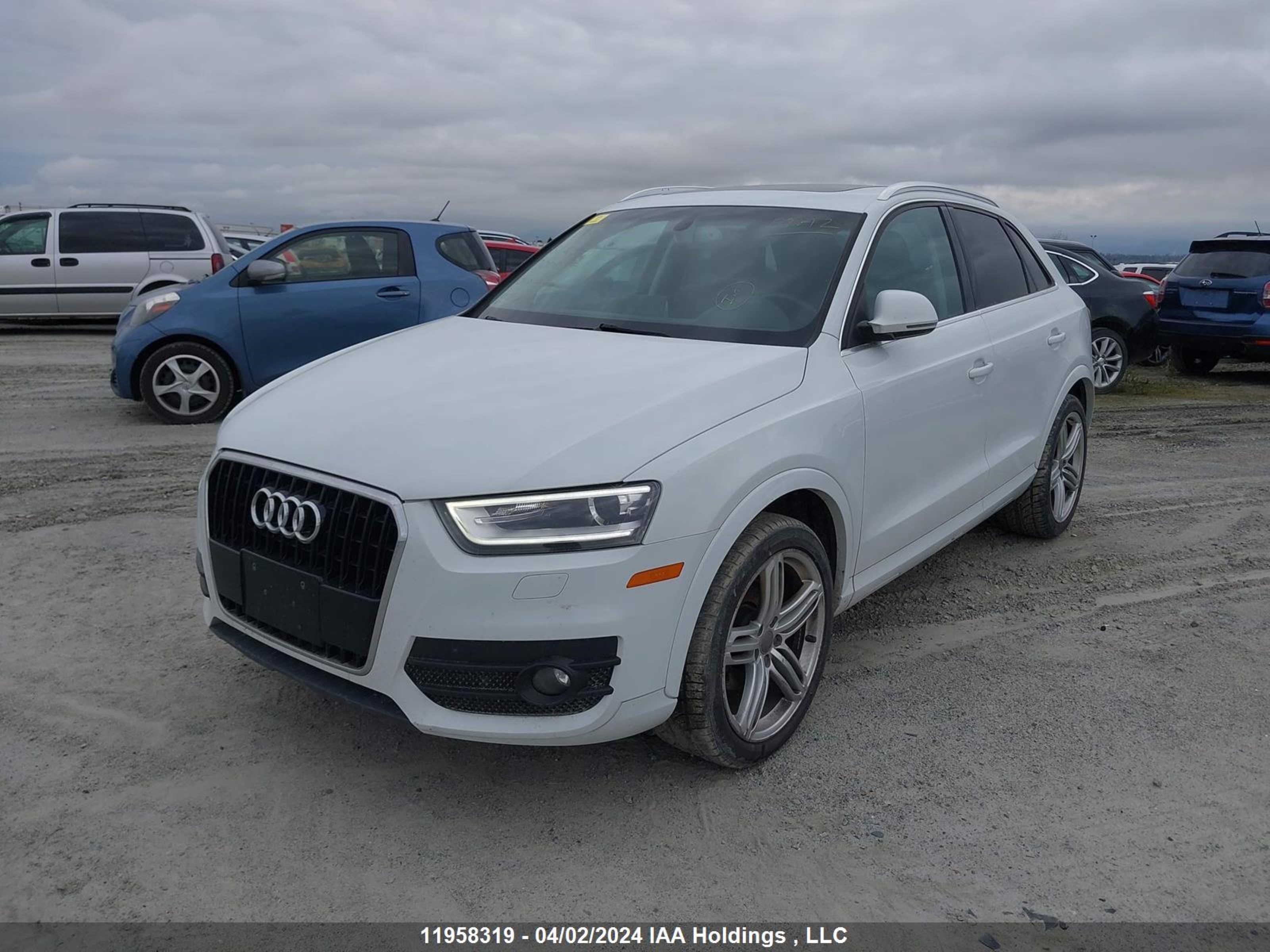 Photo 1 VIN: WA1BFEFS9FR006147 - AUDI Q3 