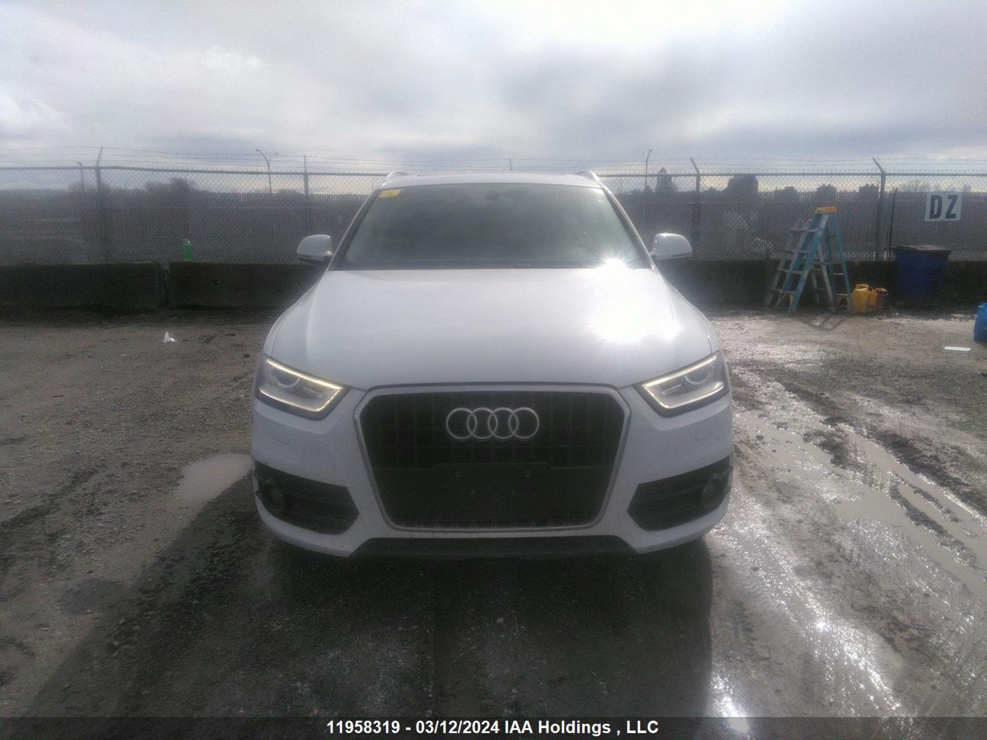 Photo 12 VIN: WA1BFEFS9FR006147 - AUDI Q3 