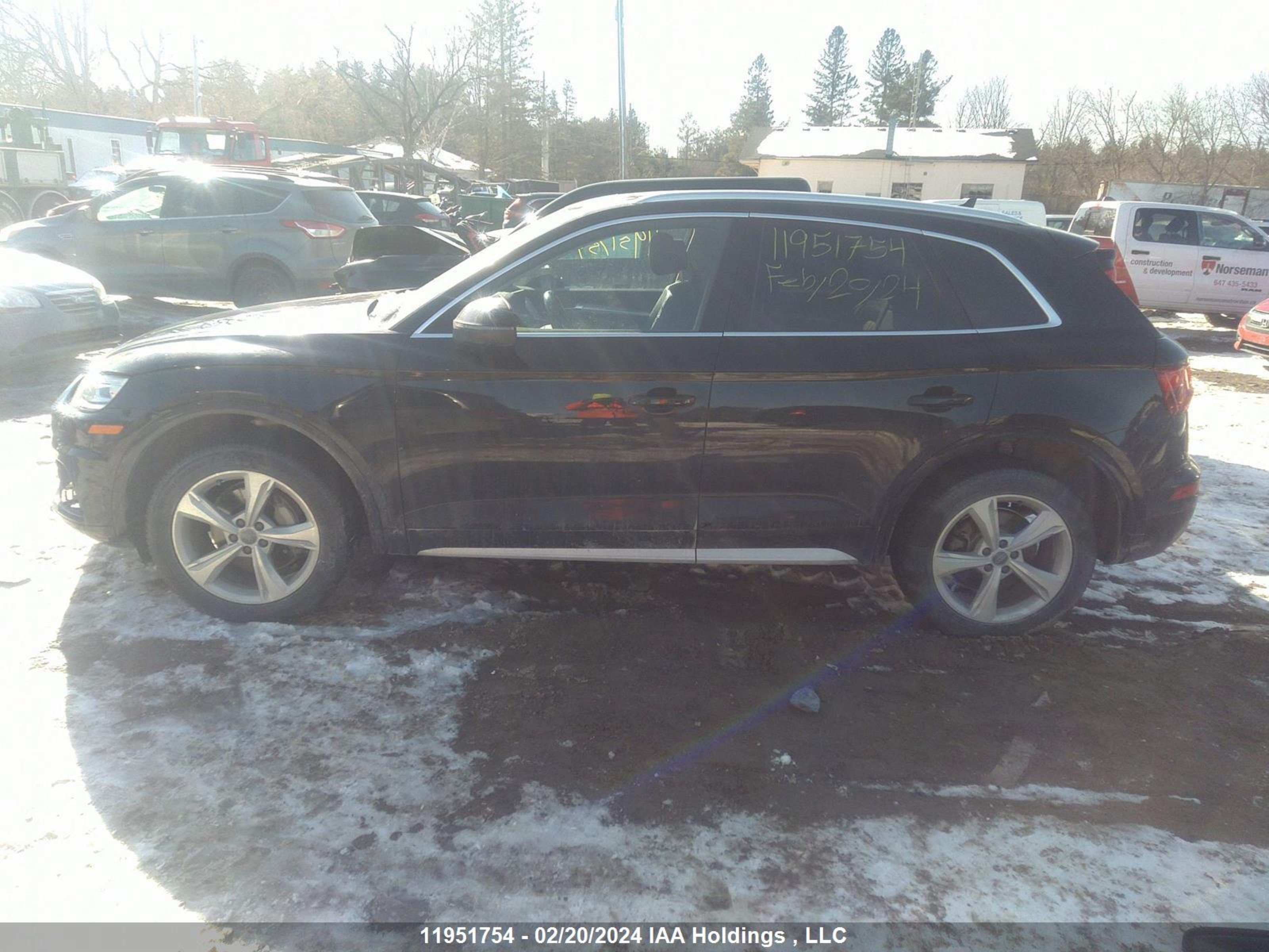 Photo 14 VIN: WA1BNAFY0J2003011 - AUDI Q5 