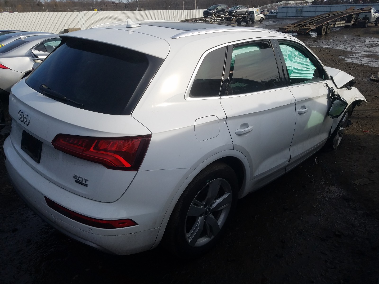 Photo 3 VIN: WA1BNAFY0J2183509 - AUDI Q5 PREMIUM 