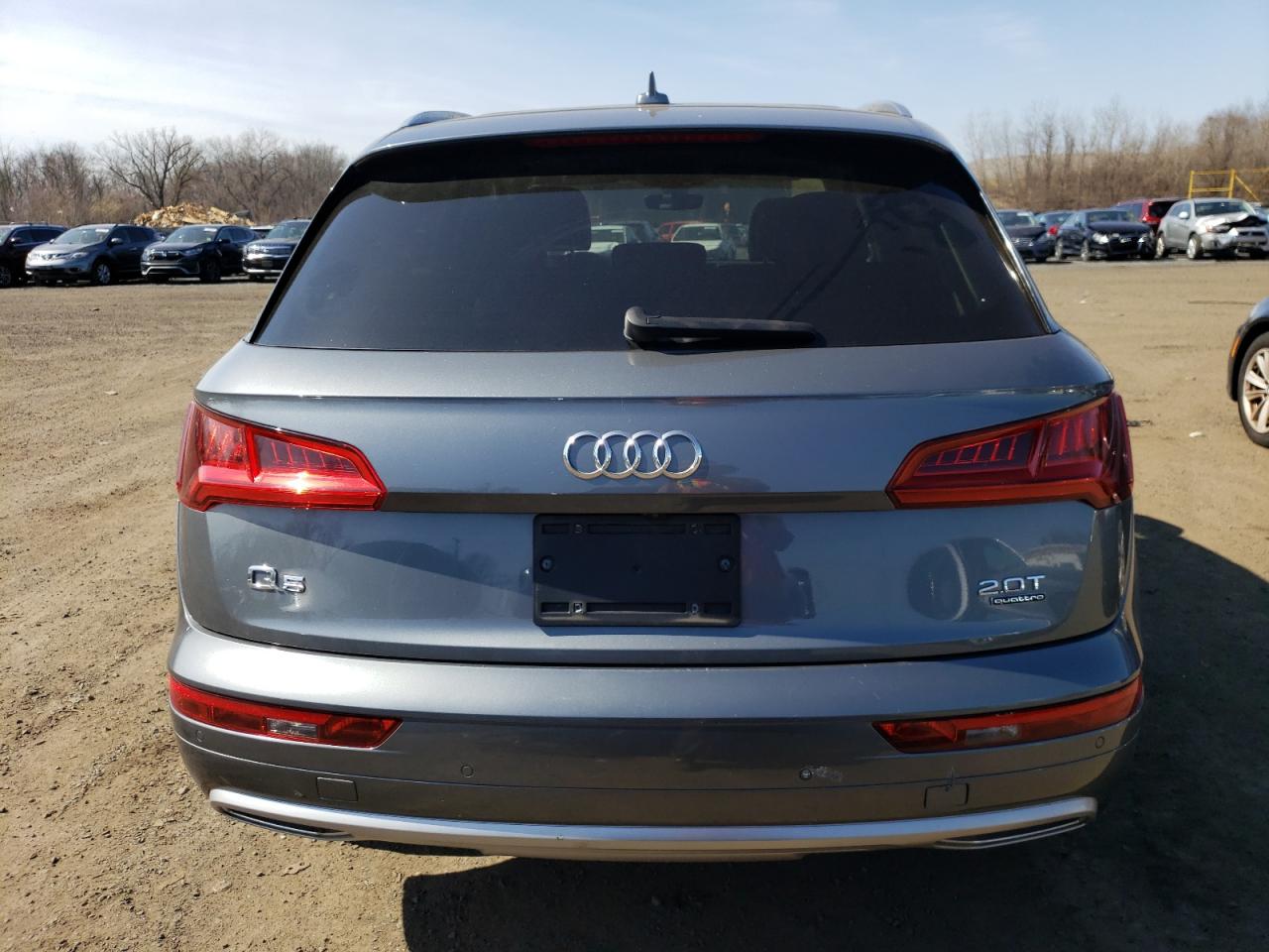 Photo 5 VIN: WA1BNAFY0J2220980 - AUDI Q5 