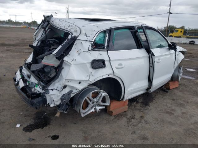 Photo 3 VIN: WA1BNAFY1J2022599 - AUDI Q5 