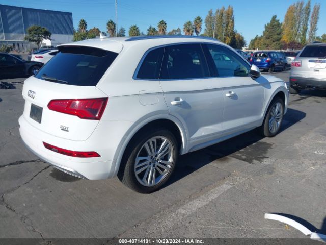 Photo 3 VIN: WA1BNAFY1J2043128 - AUDI Q5 