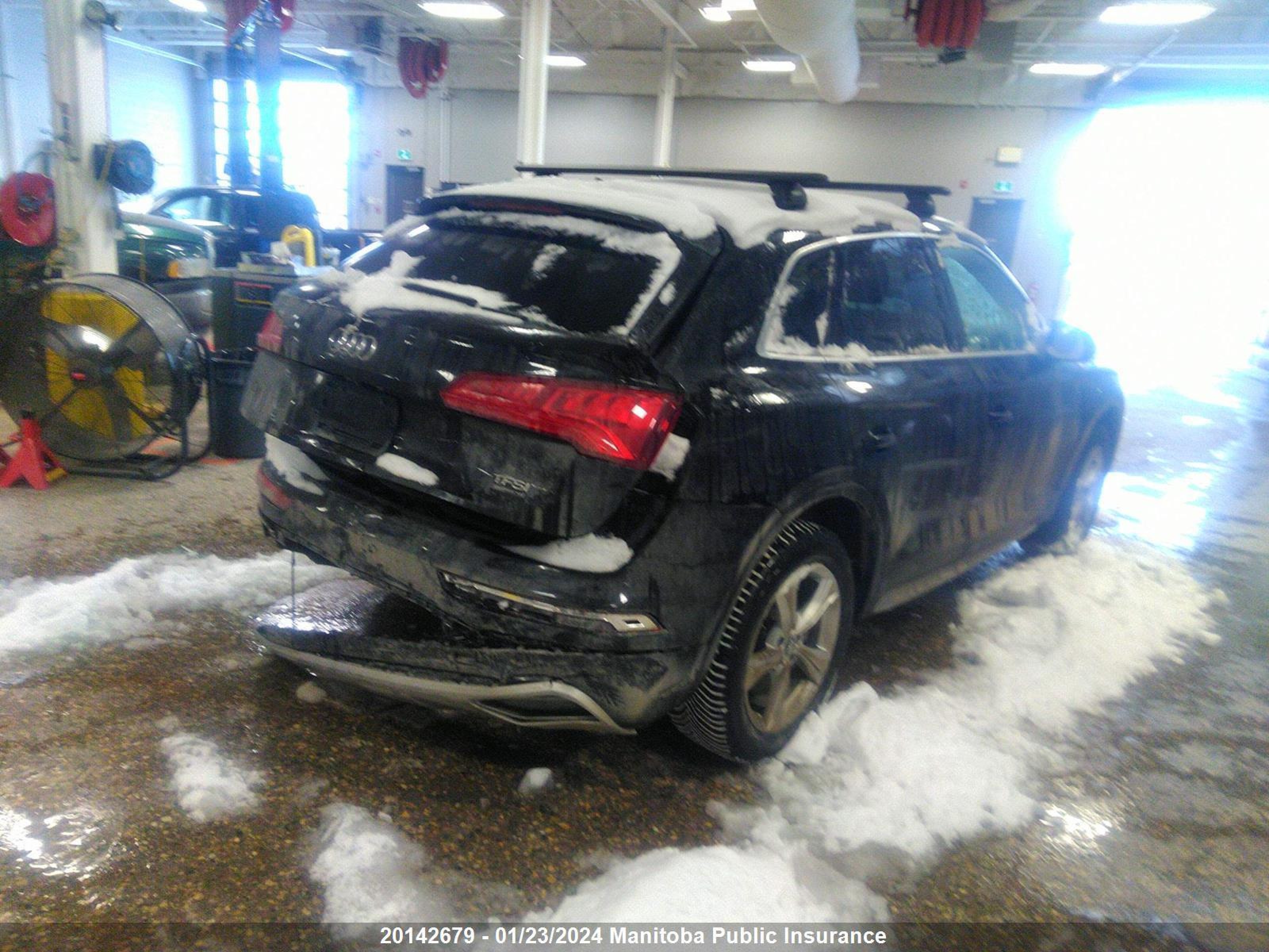 Photo 3 VIN: WA1BNAFY1J2074833 - AUDI Q5 