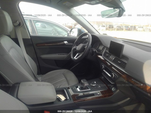 Photo 4 VIN: WA1BNAFY1J2152396 - AUDI Q5 