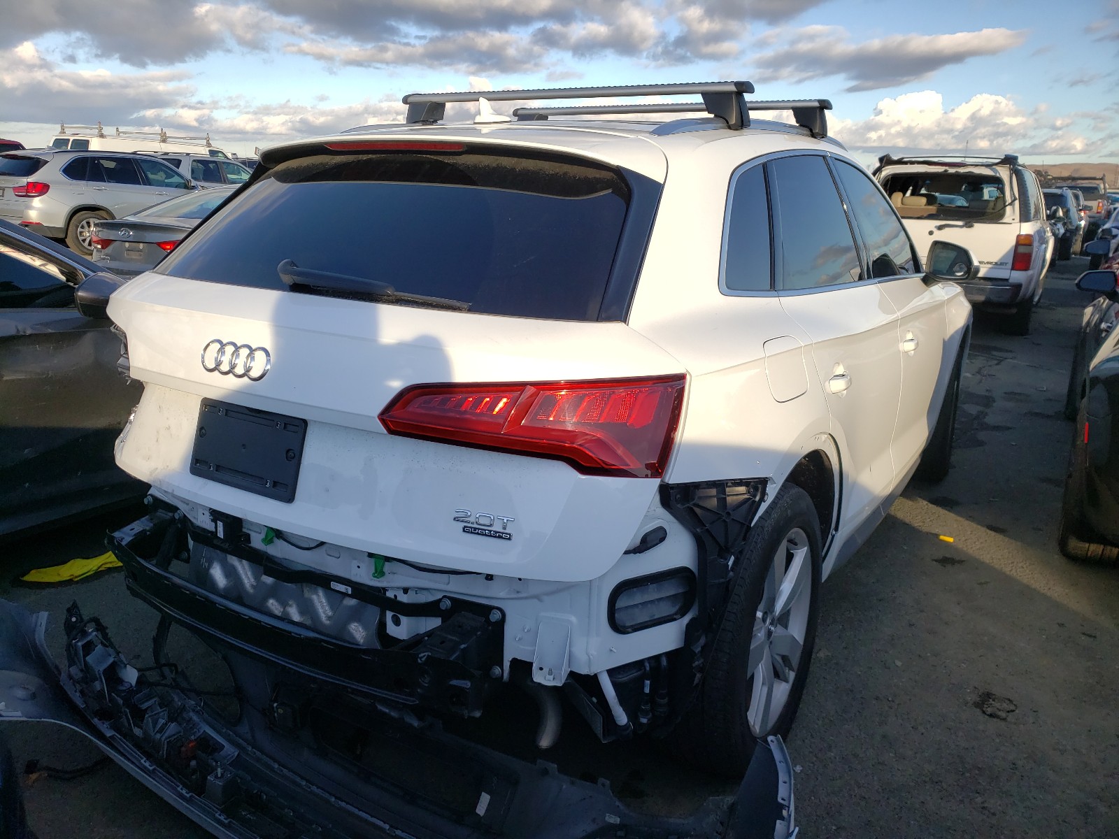 Photo 3 VIN: WA1BNAFY2J2019176 - AUDI Q5 