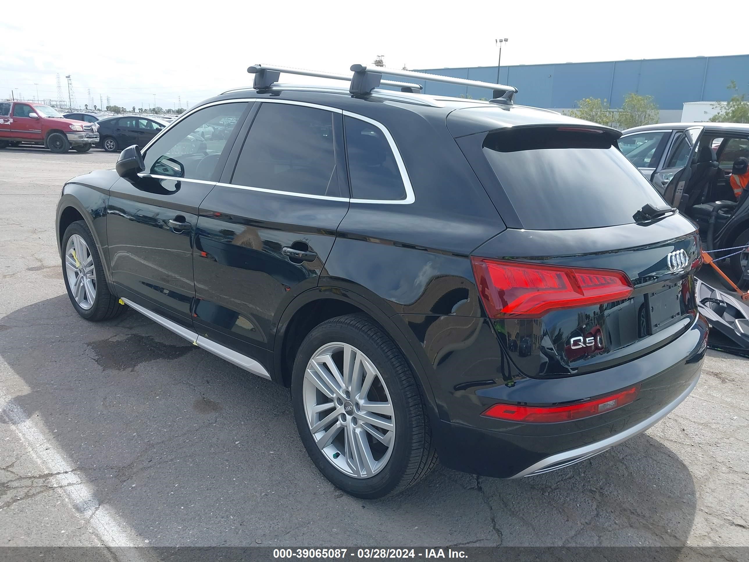 Photo 2 VIN: WA1BNAFY2K2036903 - AUDI Q5 