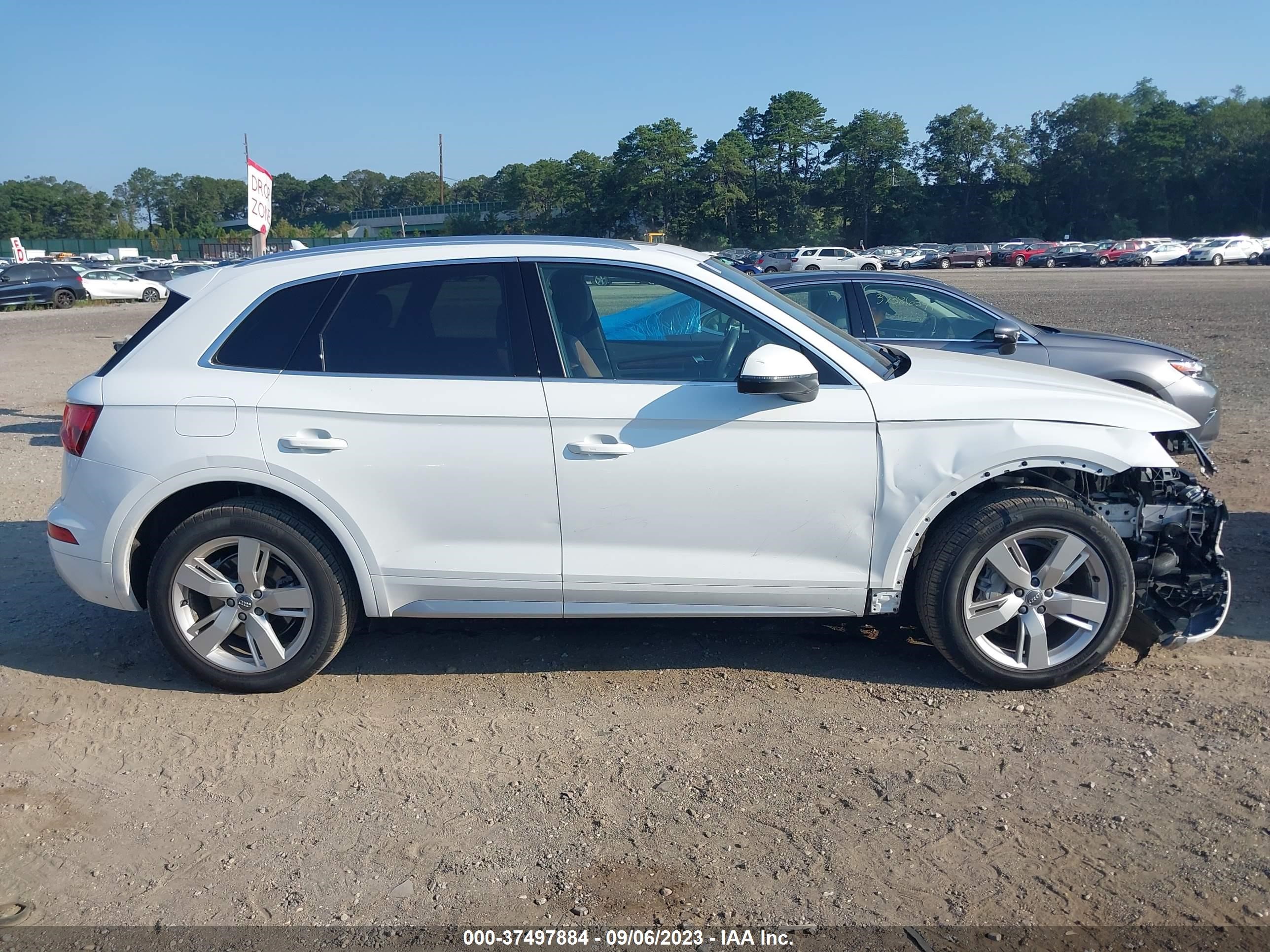 Photo 12 VIN: WA1BNAFY2K2123569 - AUDI Q5 