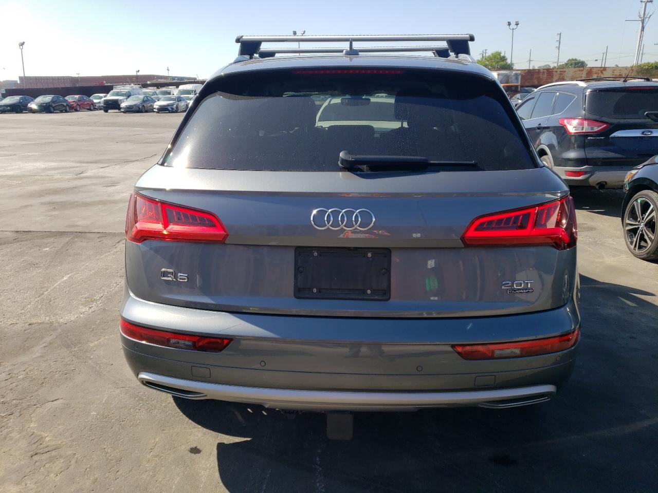 Photo 5 VIN: WA1BNAFY3J2014827 - AUDI Q5 