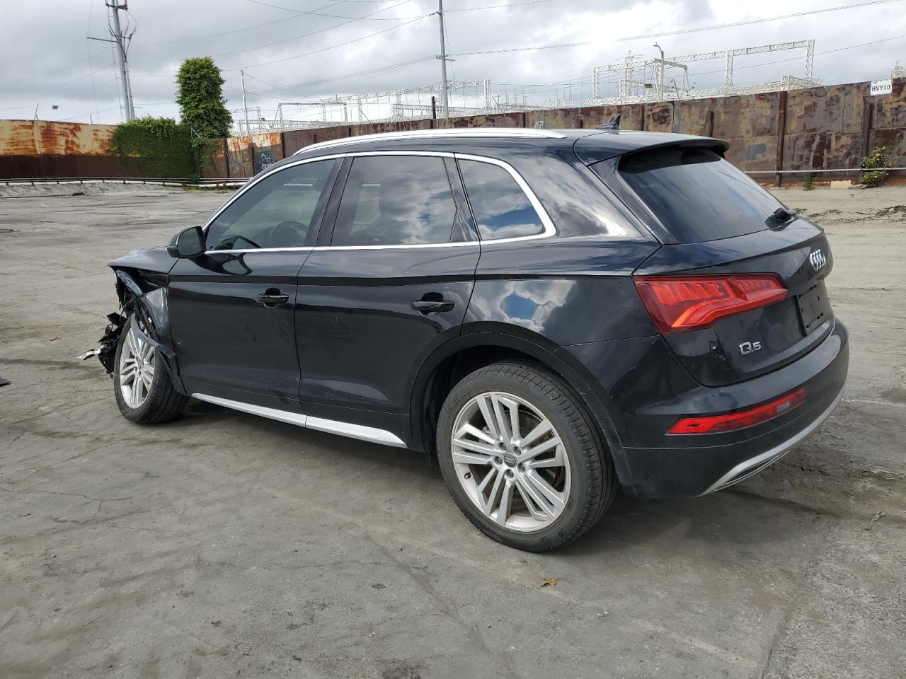 Photo 1 VIN: WA1BNAFY3L2091054 - AUDI Q5 