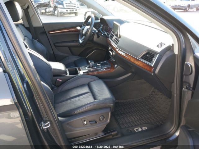 Photo 4 VIN: WA1BNAFY4J2067813 - AUDI Q5 