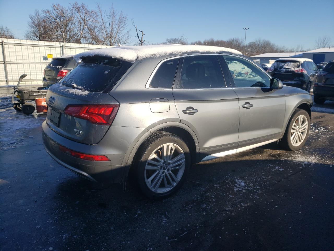 Photo 2 VIN: WA1BNAFY4J2162081 - AUDI Q5 