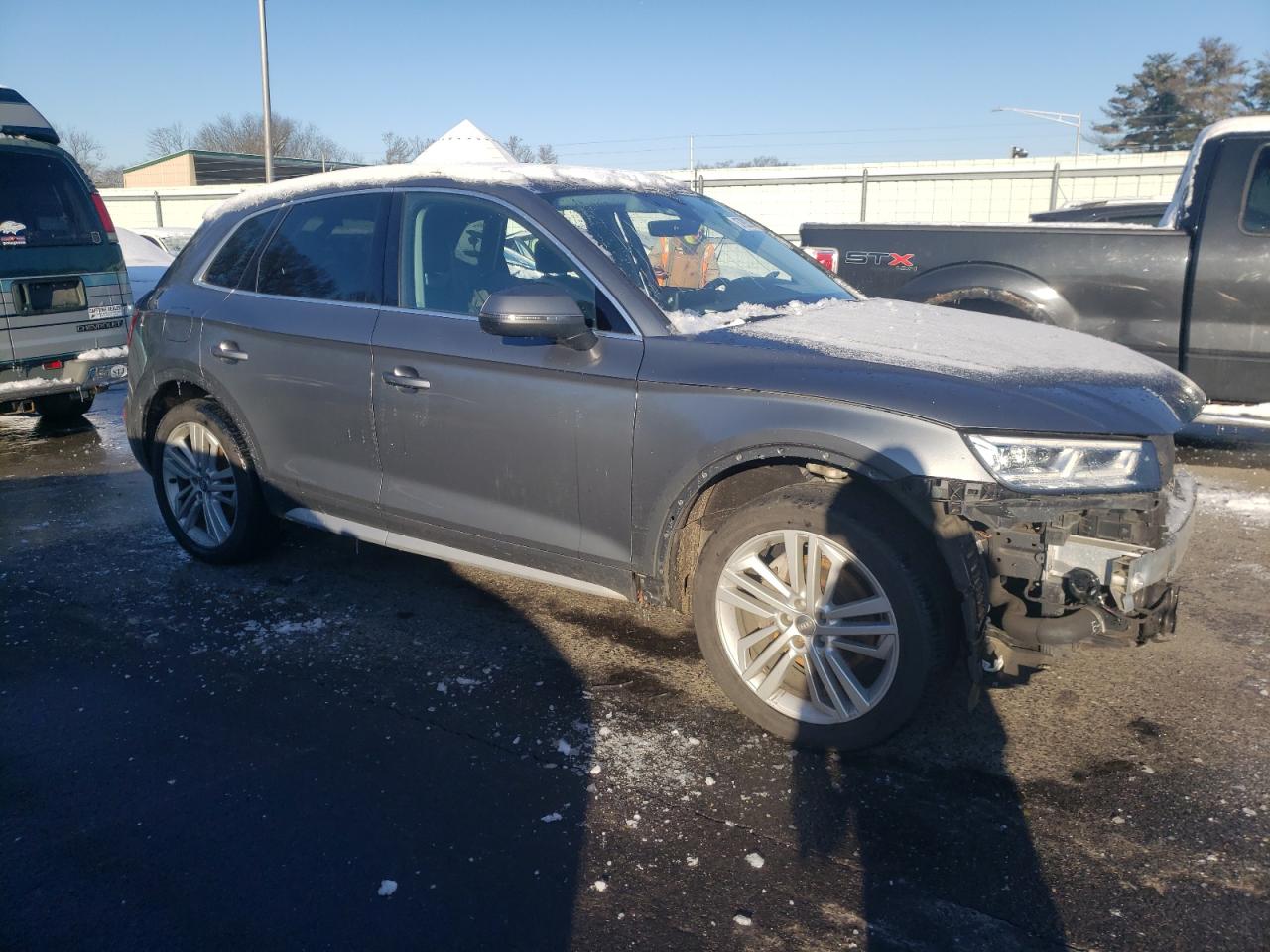 Photo 3 VIN: WA1BNAFY4J2162081 - AUDI Q5 