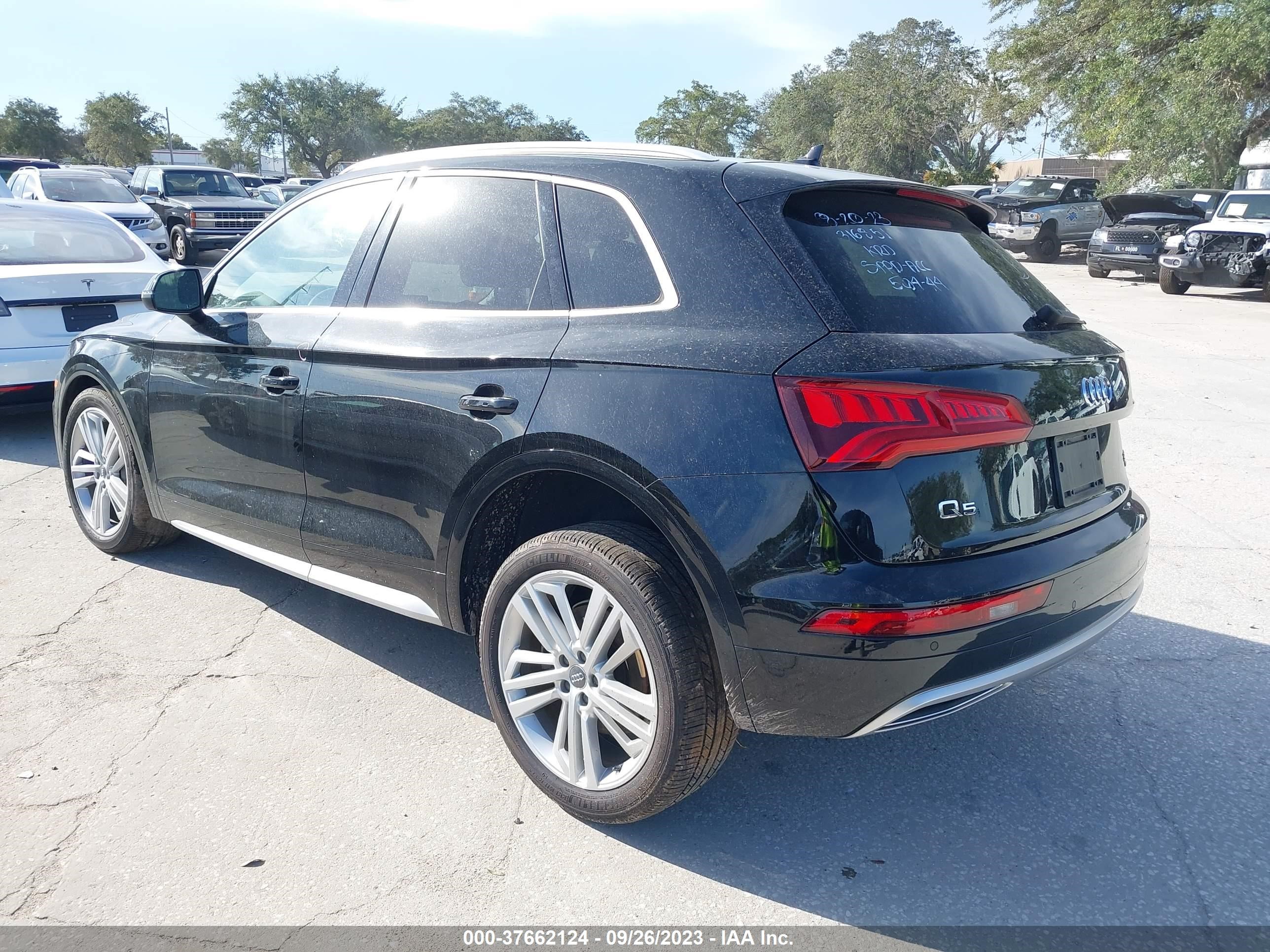 Photo 2 VIN: WA1BNAFY4J2200747 - AUDI Q5 