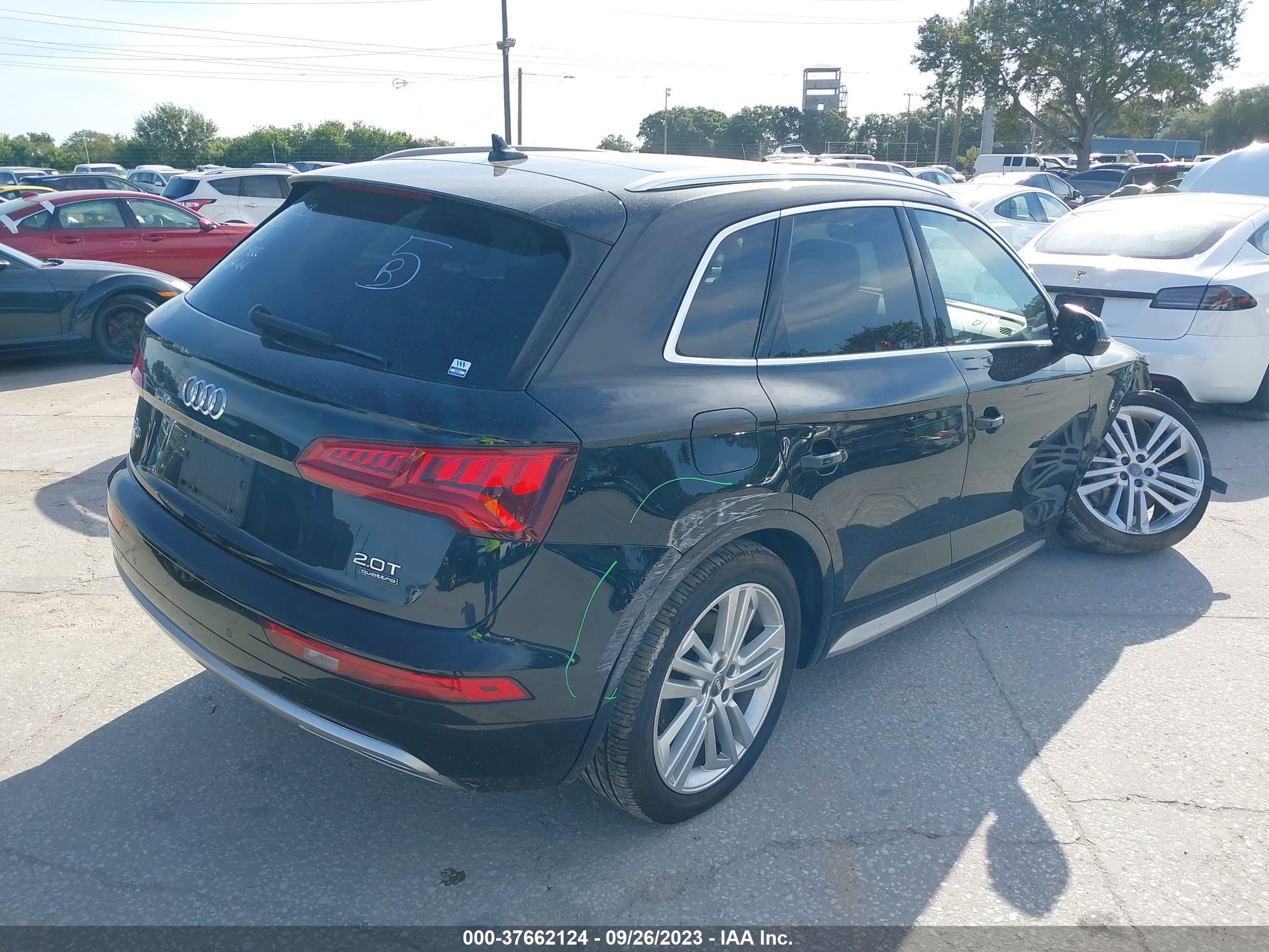 Photo 3 VIN: WA1BNAFY4J2200747 - AUDI Q5 