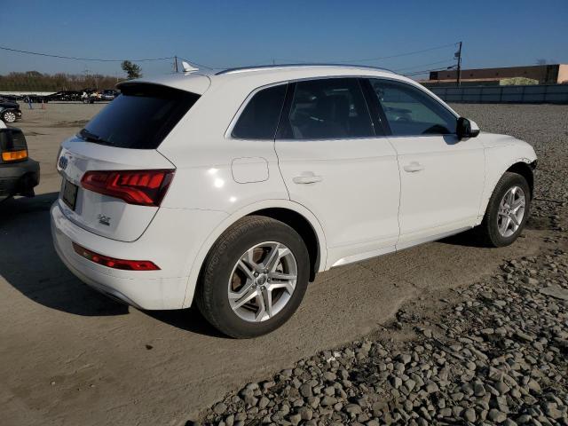 Photo 2 VIN: WA1BNAFY4J2227849 - AUDI Q5 