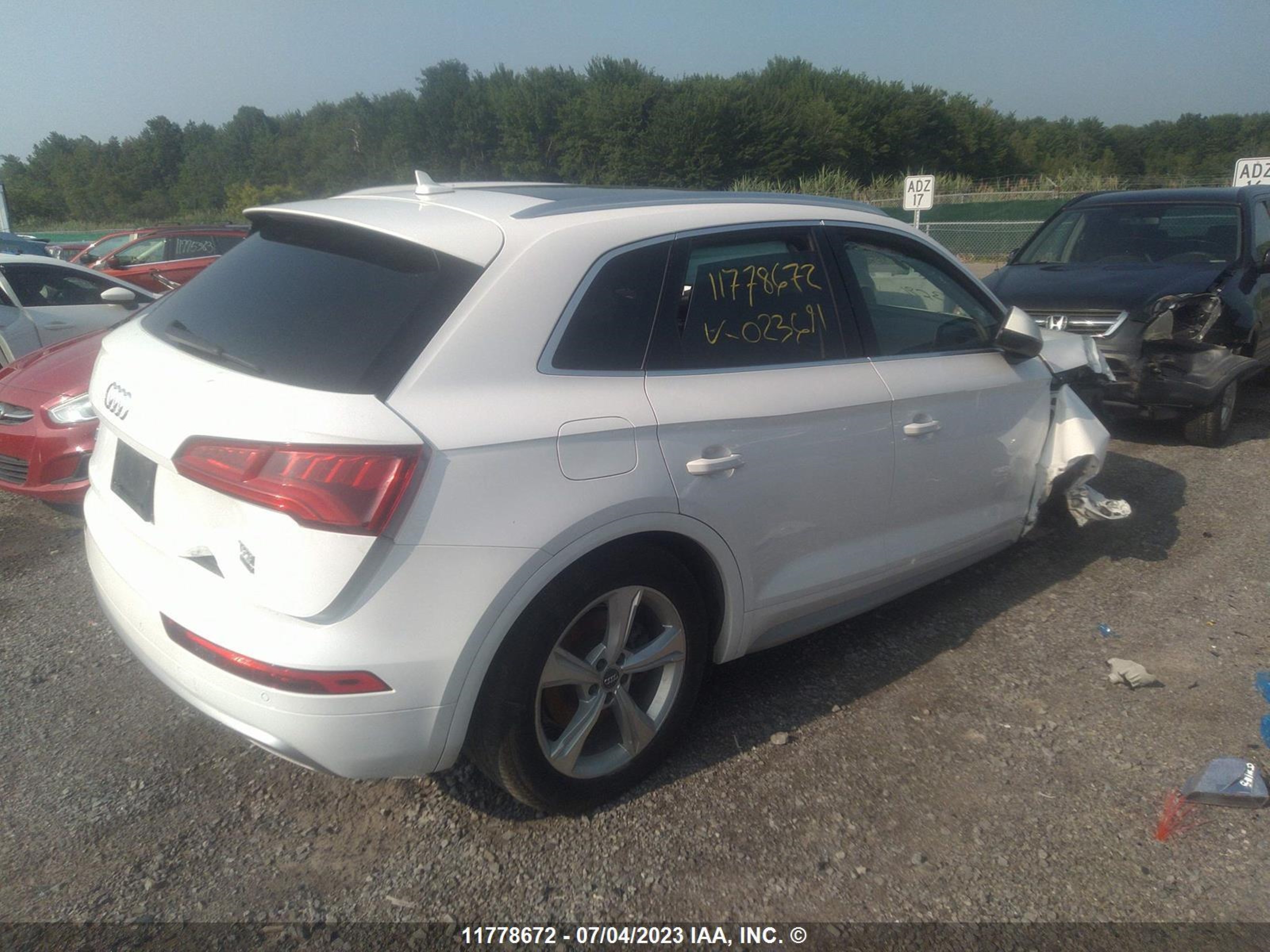 Photo 3 VIN: WA1BNAFY5J2023691 - AUDI Q5 