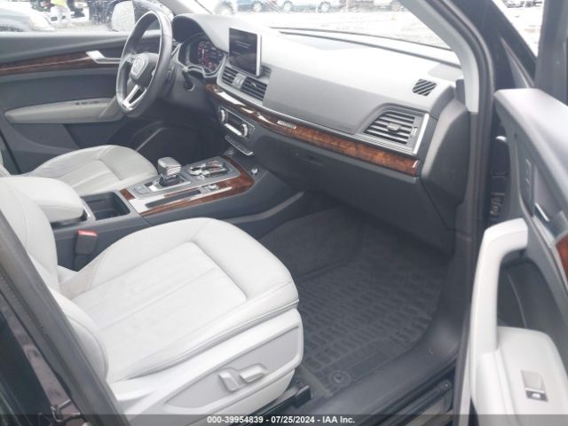 Photo 4 VIN: WA1BNAFY5J2030821 - AUDI Q5 