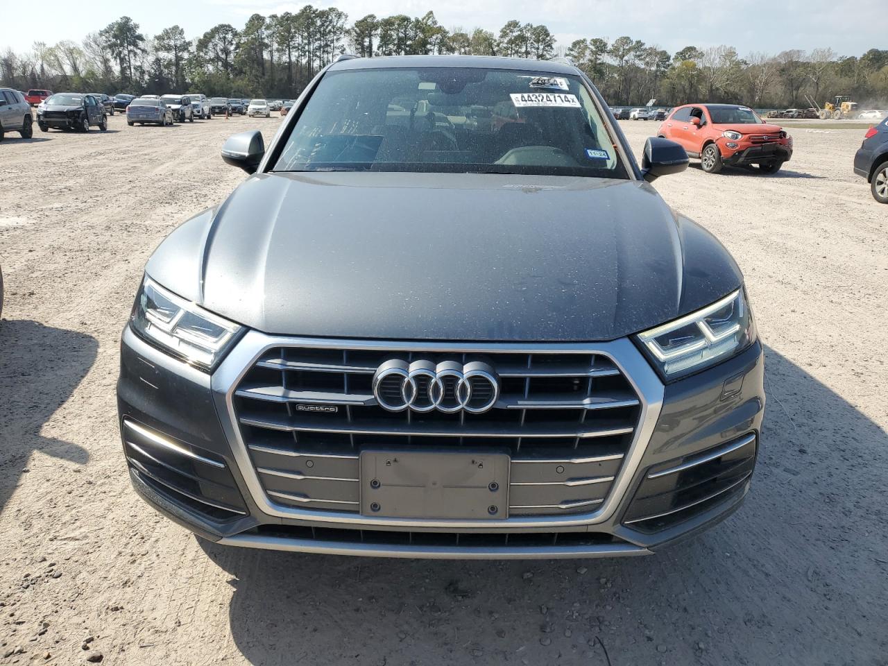 Photo 4 VIN: WA1BNAFY5J2092624 - AUDI Q5 