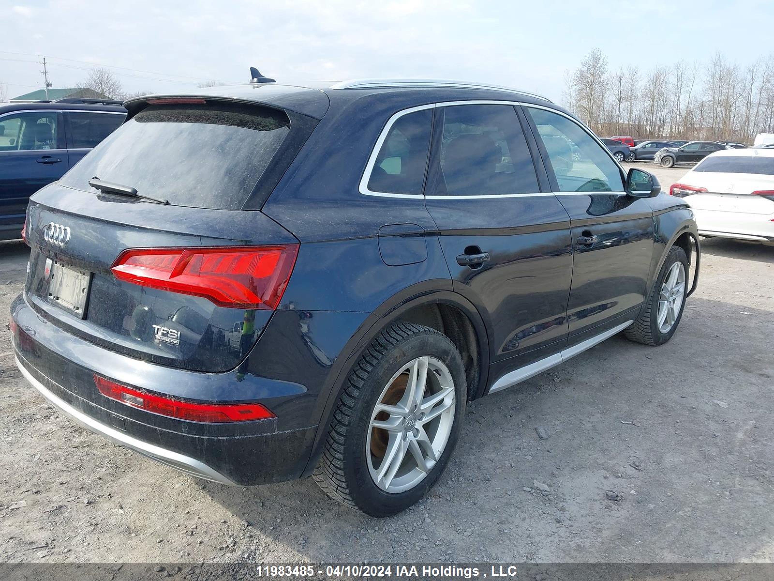 Photo 3 VIN: WA1BNAFY5J2104724 - AUDI Q5 