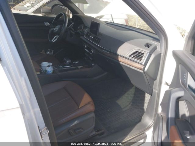 Photo 4 VIN: WA1BNAFY5J2110300 - AUDI Q5 