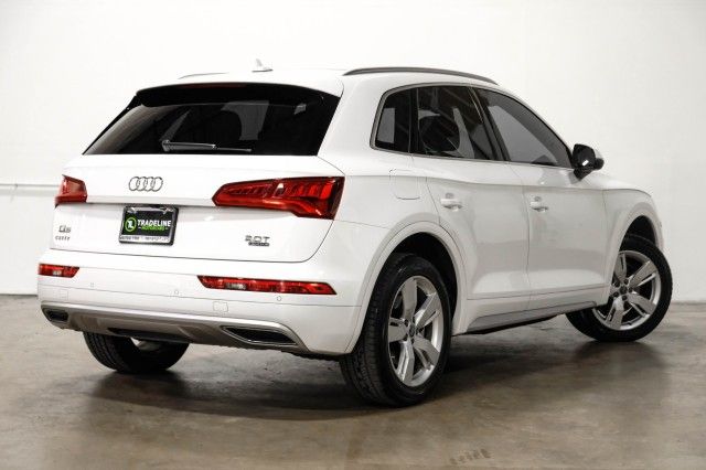 Photo 4 VIN: WA1BNAFY6J2016152 - AUDI Q5 