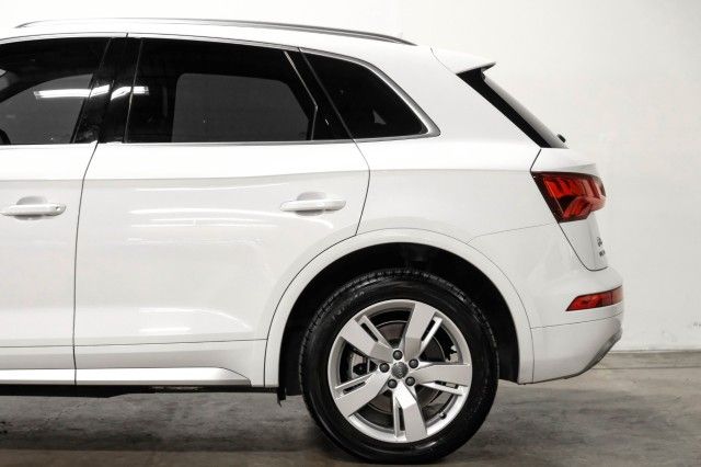 Photo 9 VIN: WA1BNAFY6J2016152 - AUDI Q5 