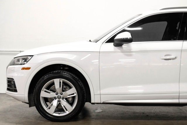 Photo 8 VIN: WA1BNAFY6J2016152 - AUDI Q5 