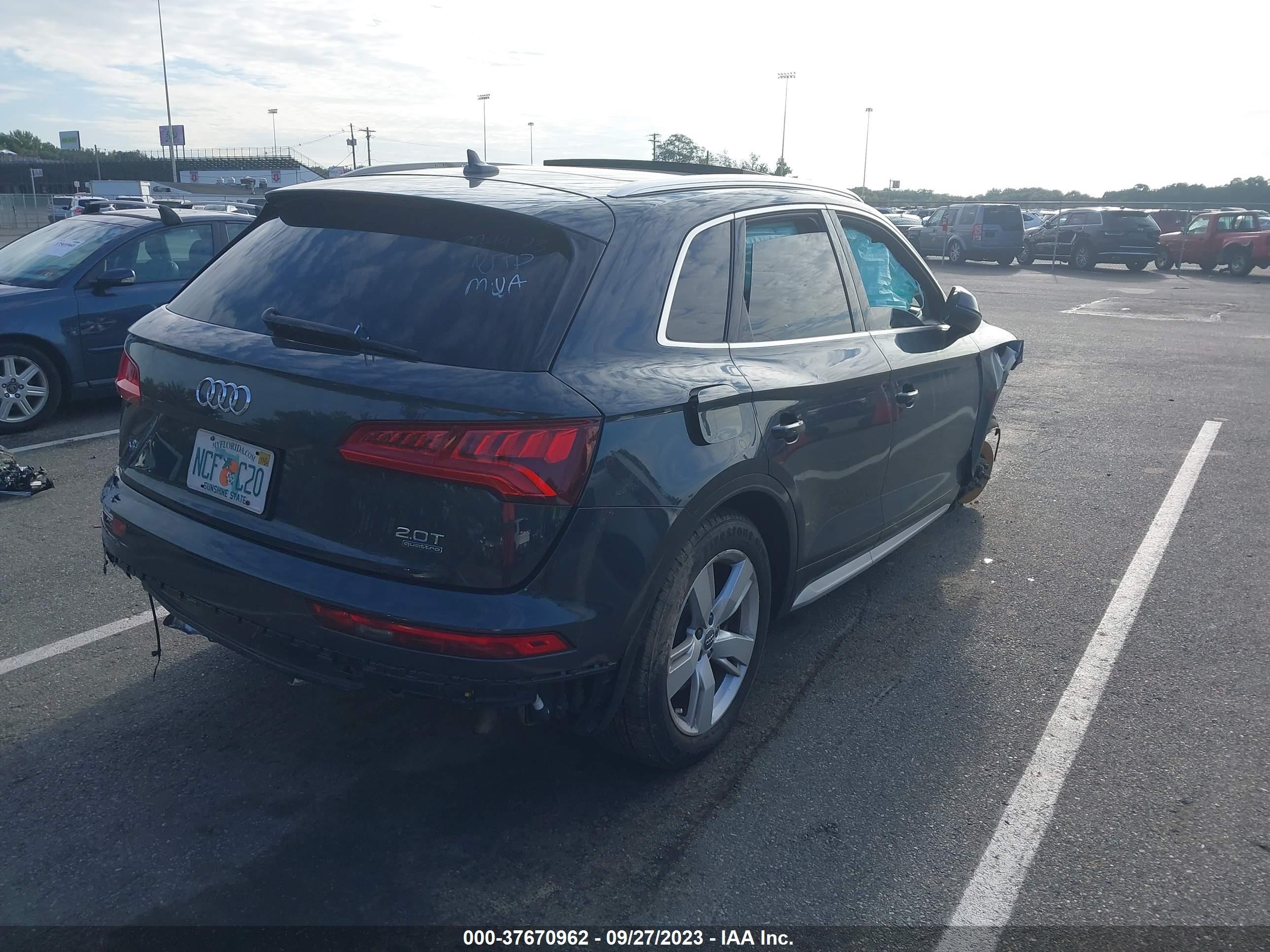 Photo 3 VIN: WA1BNAFY6J2171834 - AUDI Q5 