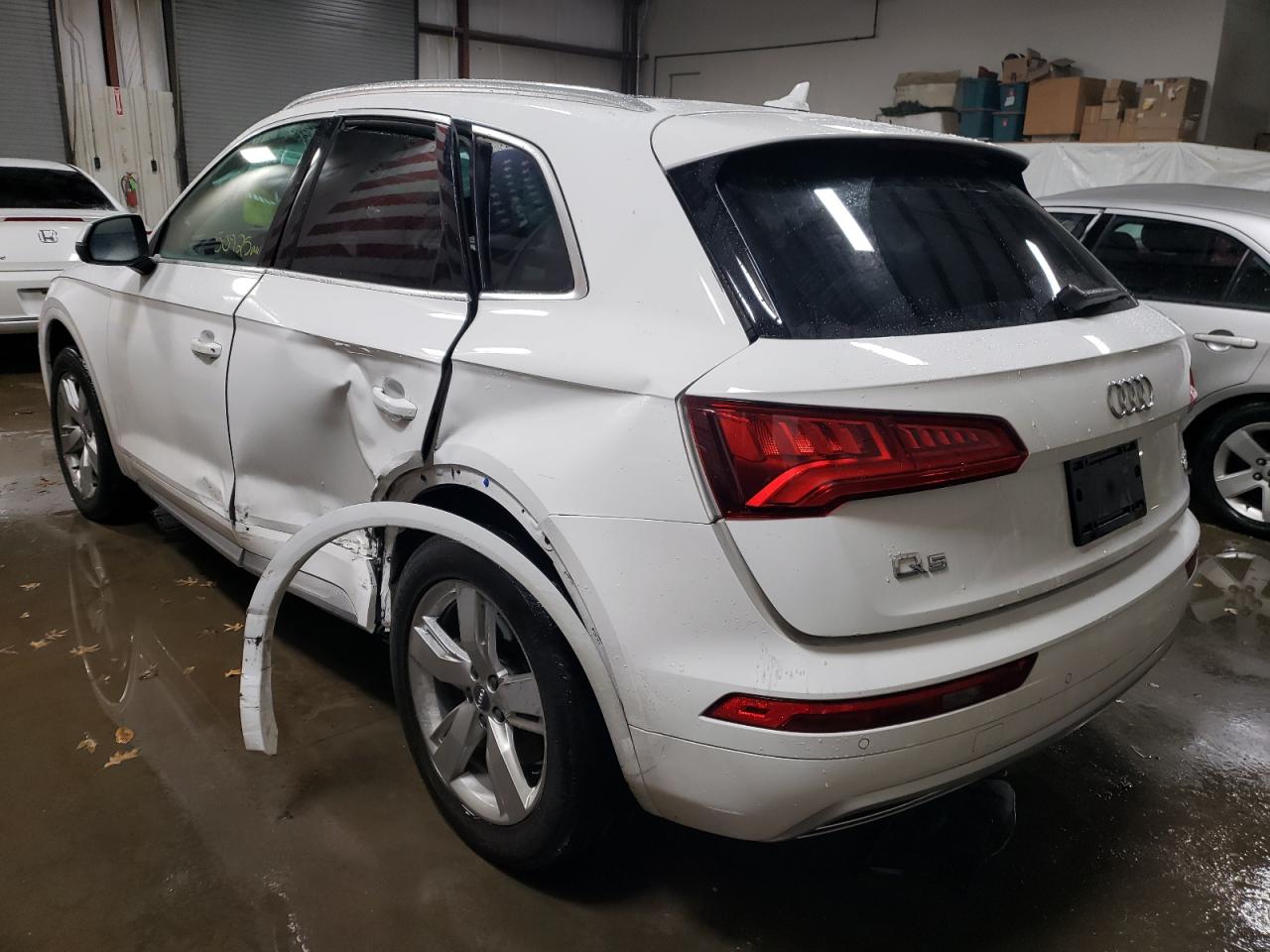 Photo 1 VIN: WA1BNAFY6J2187306 - AUDI Q5 