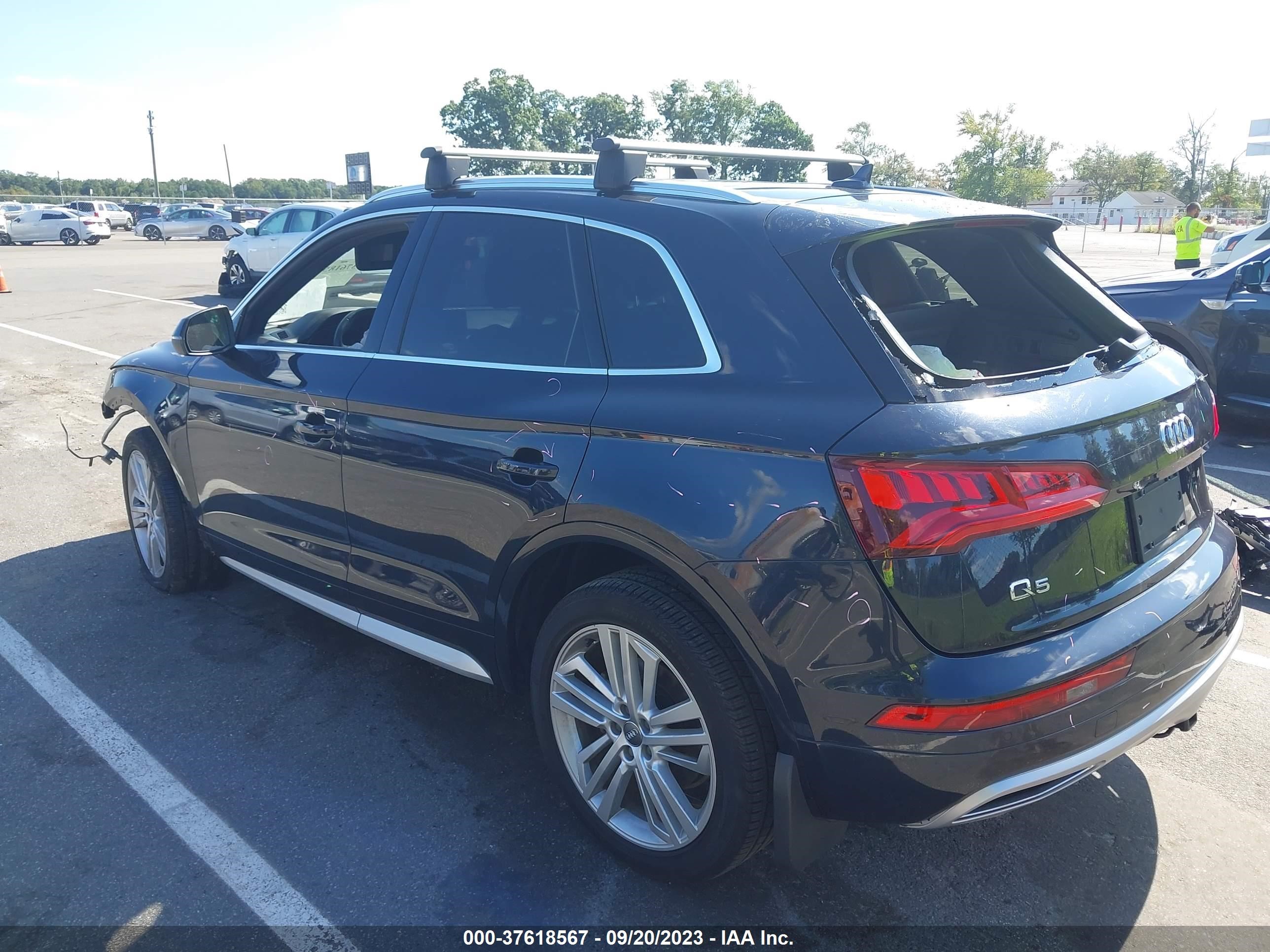 Photo 2 VIN: WA1BNAFY6K2017769 - AUDI Q5 