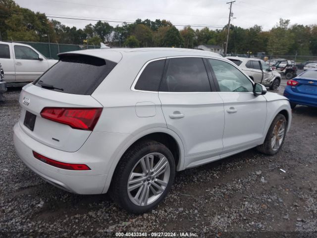 Photo 3 VIN: WA1BNAFY6K2037827 - AUDI Q5 