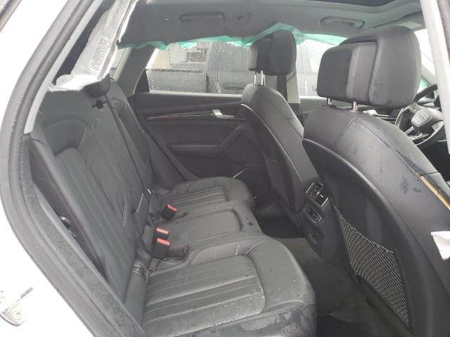 Photo 10 VIN: WA1BNAFY7J2220040 - AUDI Q5 