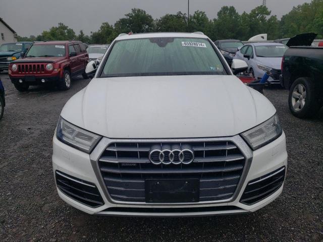 Photo 4 VIN: WA1BNAFY7J2220040 - AUDI Q5 