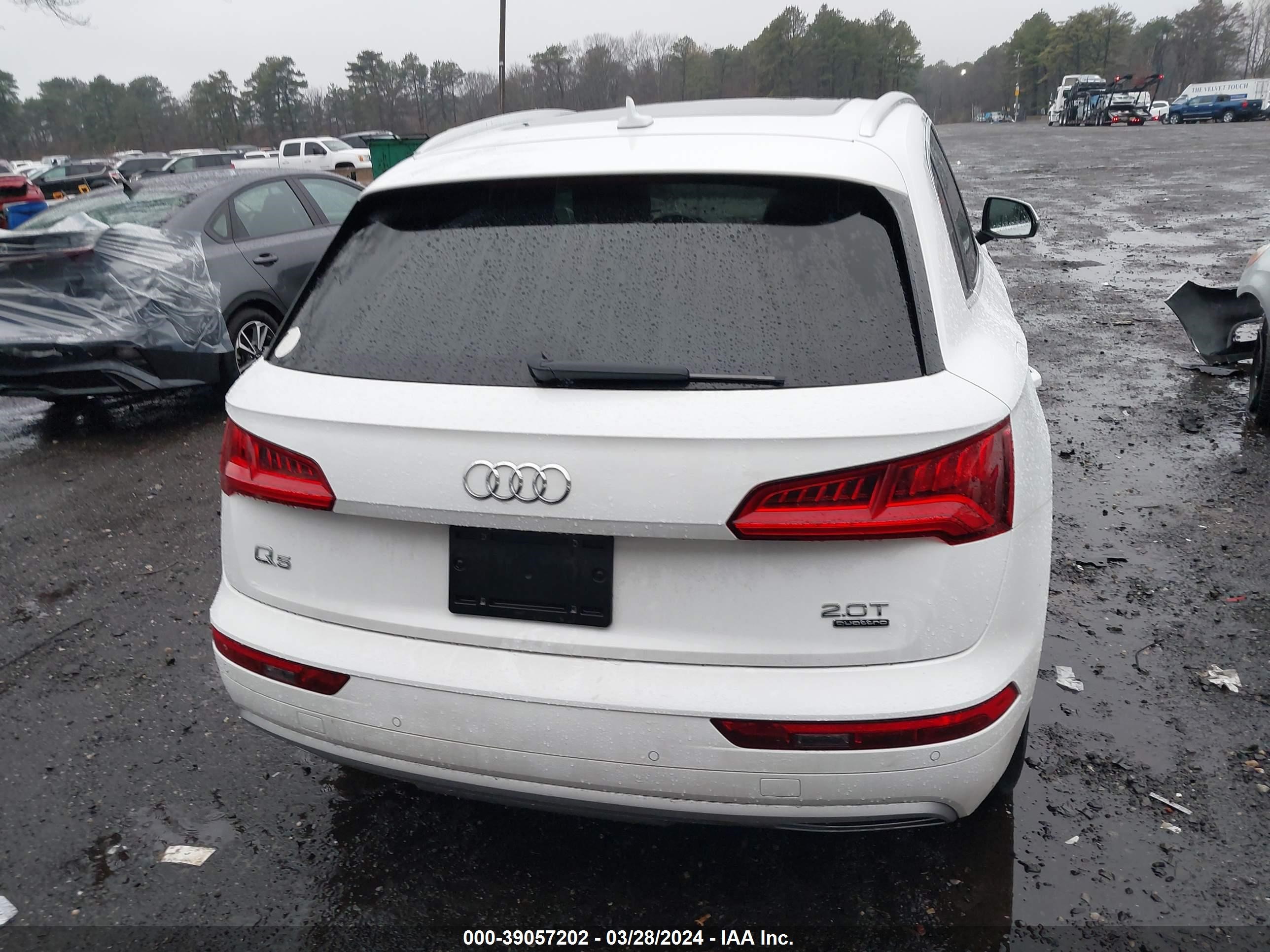 Photo 15 VIN: WA1BNAFY7J2237405 - AUDI Q5 