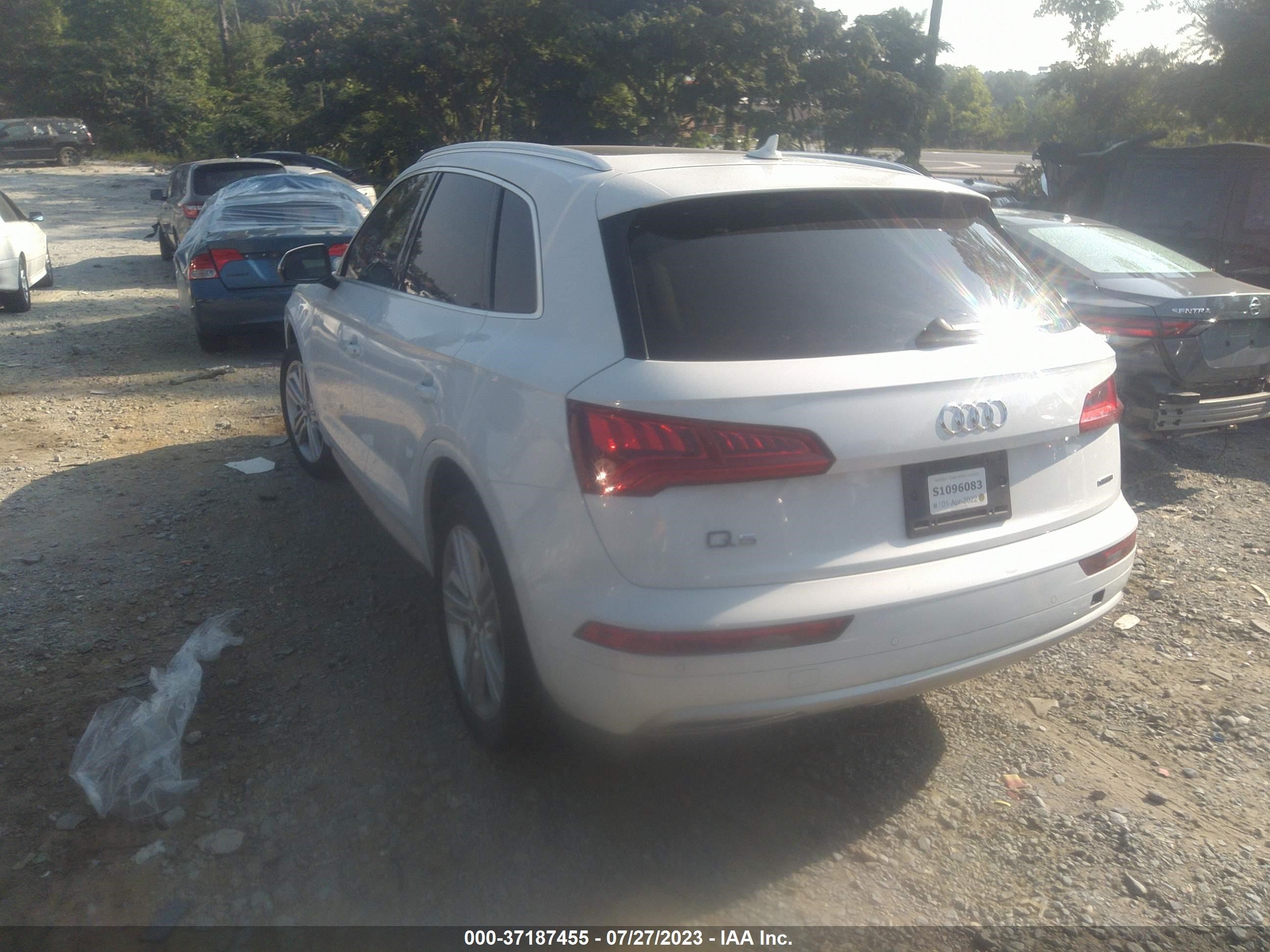 Photo 2 VIN: WA1BNAFY7K2084025 - AUDI Q5 